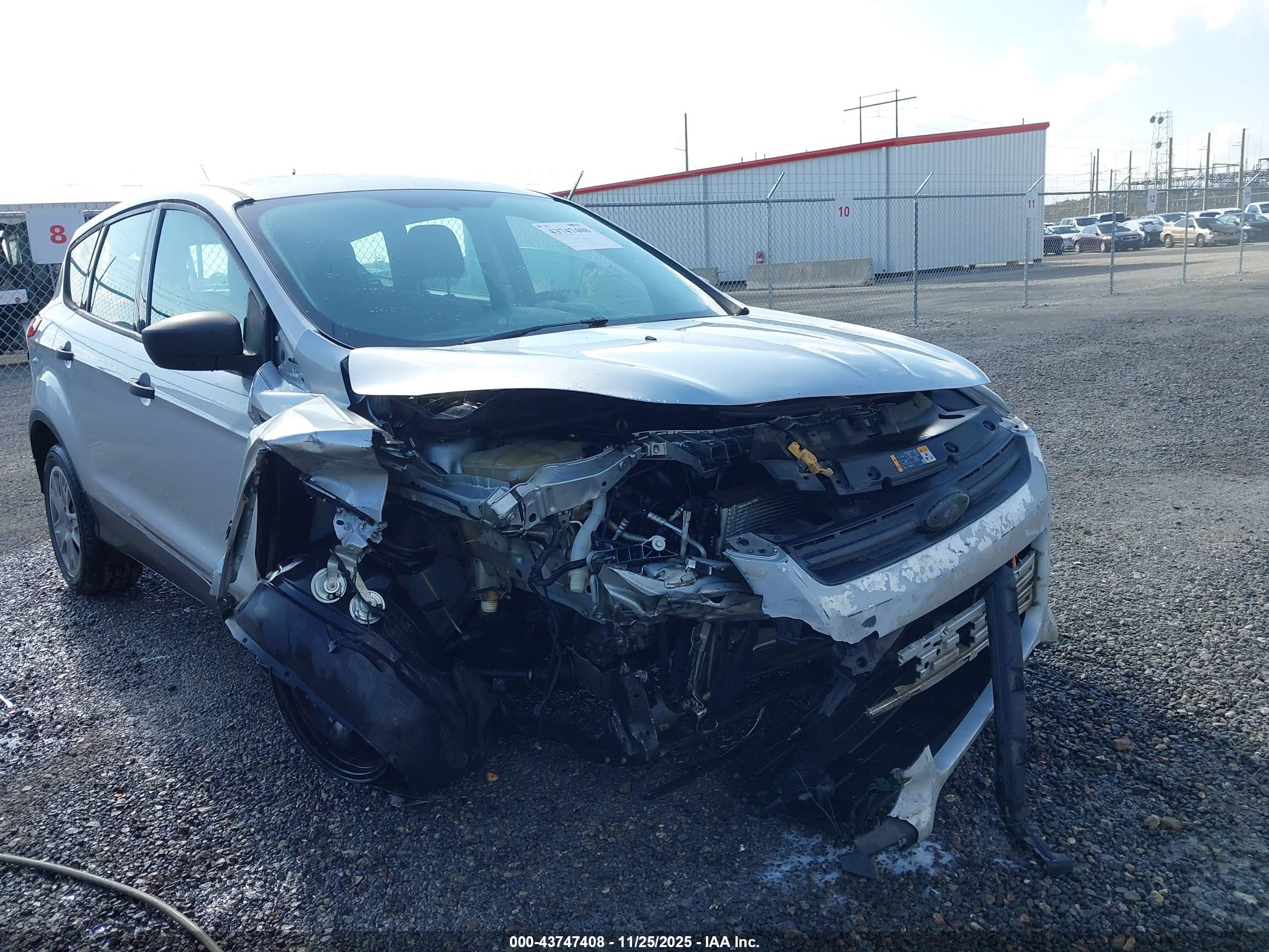 FORD ESCAPE image 6