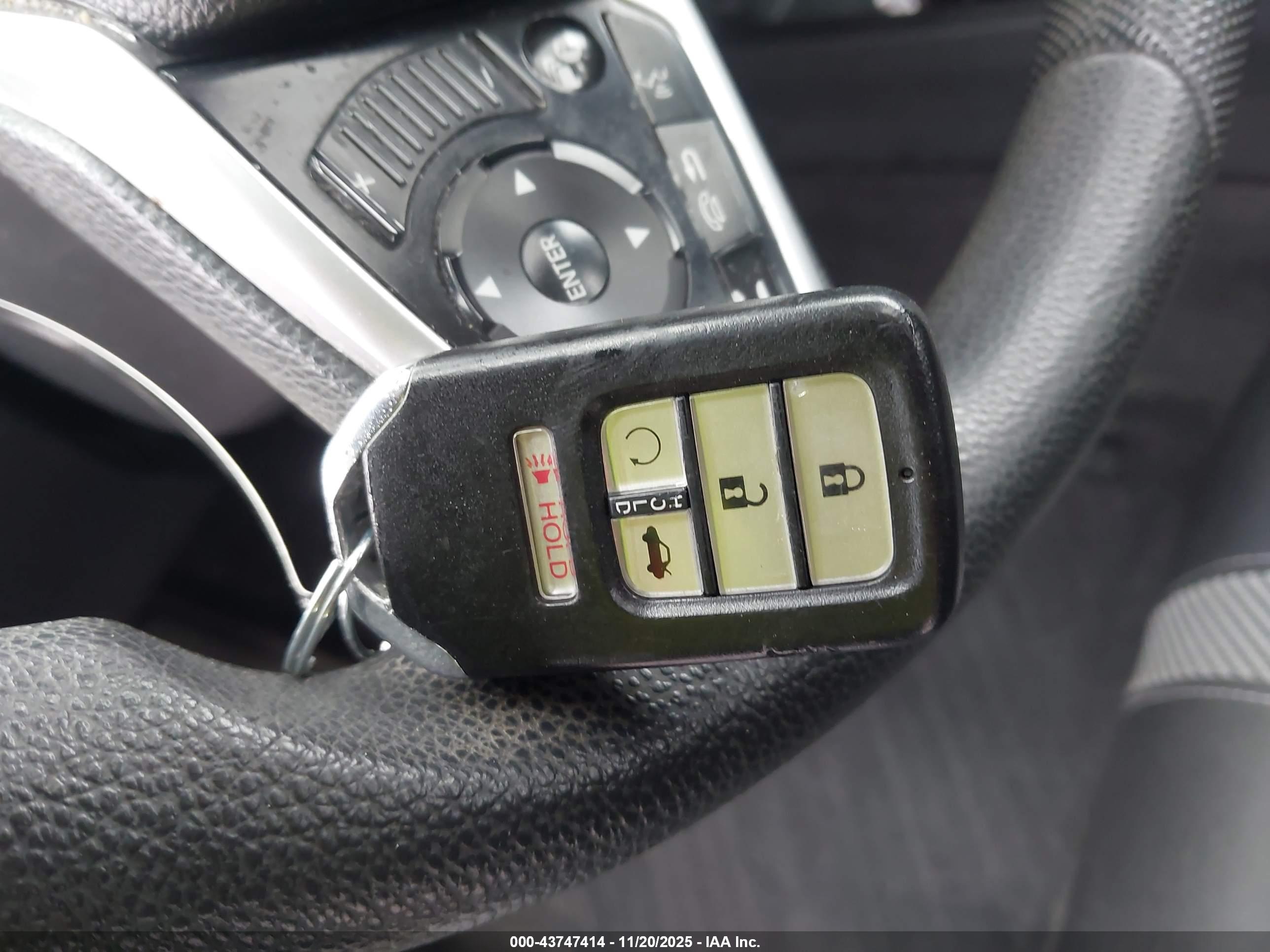 HONDA CIVIC image 11