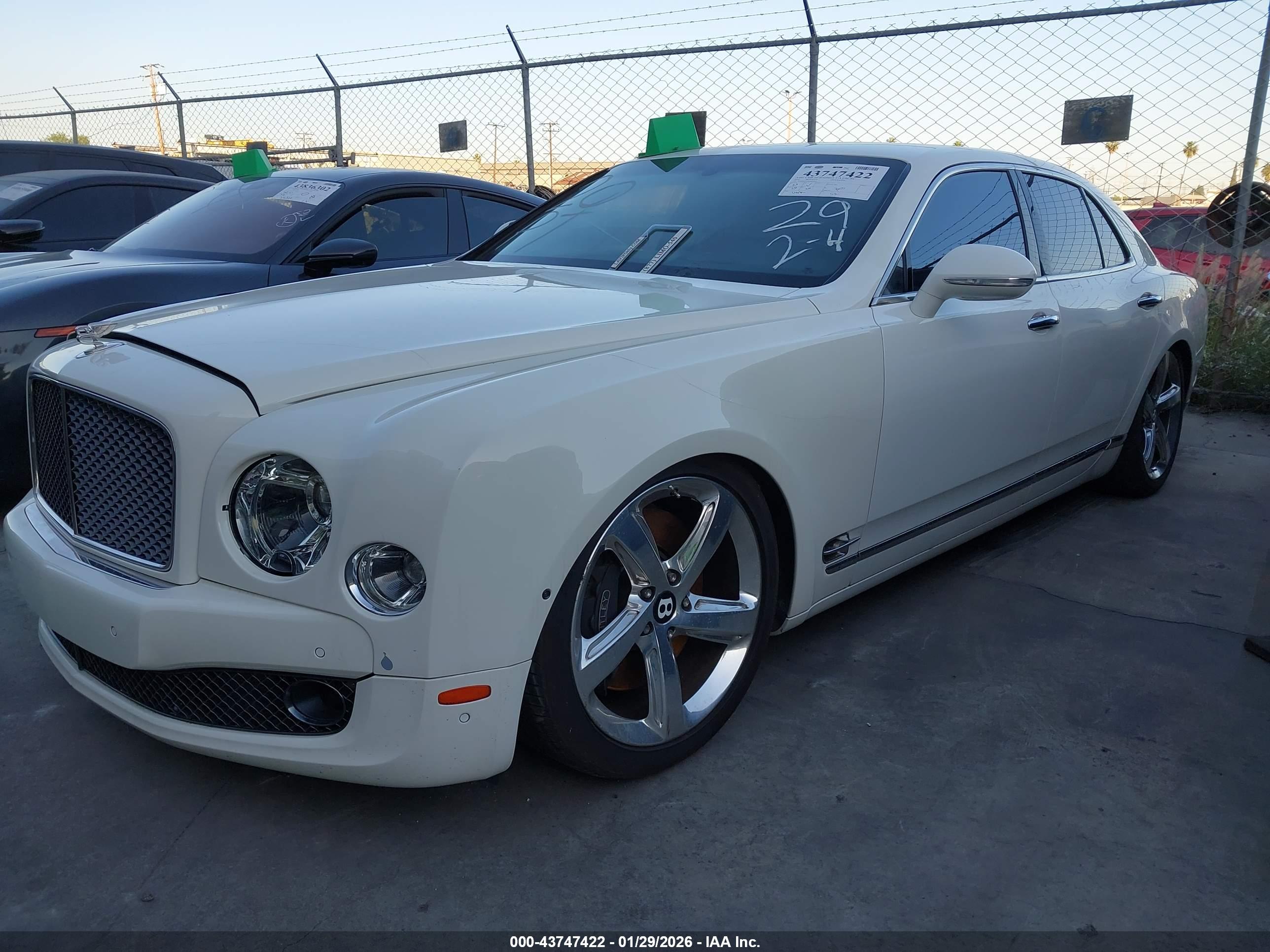 BENTLEY MULSANNE image 2