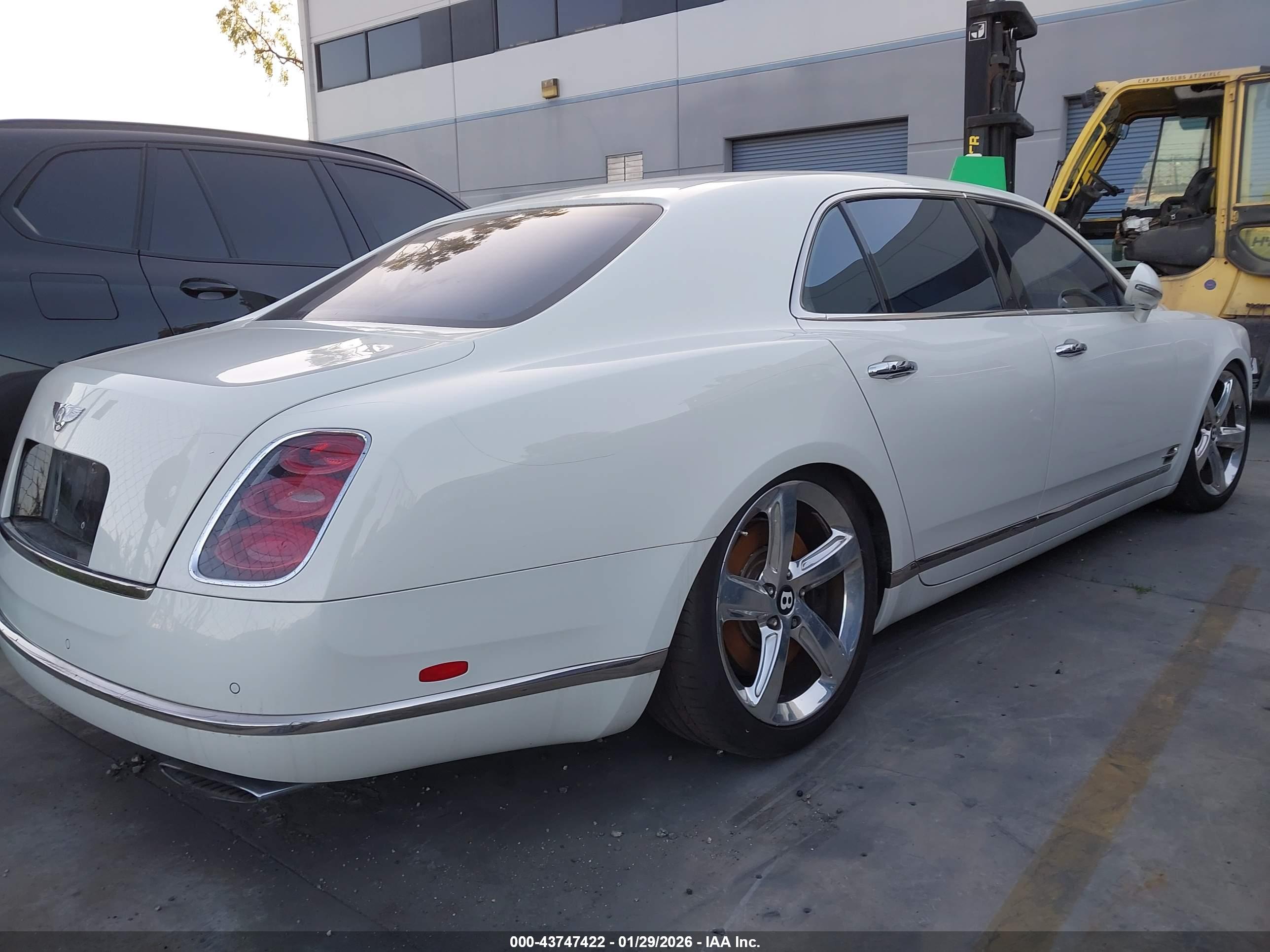 BENTLEY MULSANNE image 4