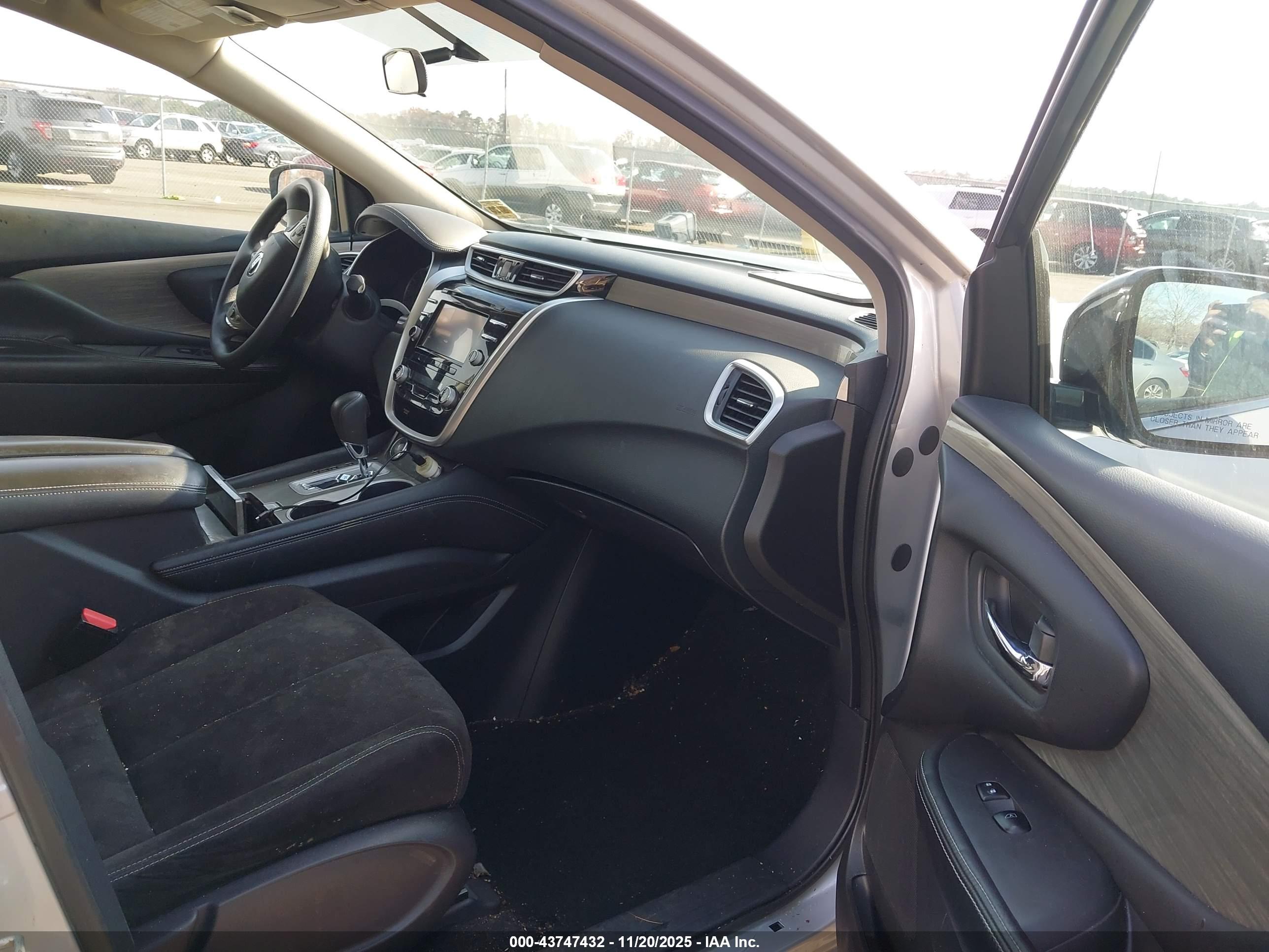 NISSAN MURANO image 5