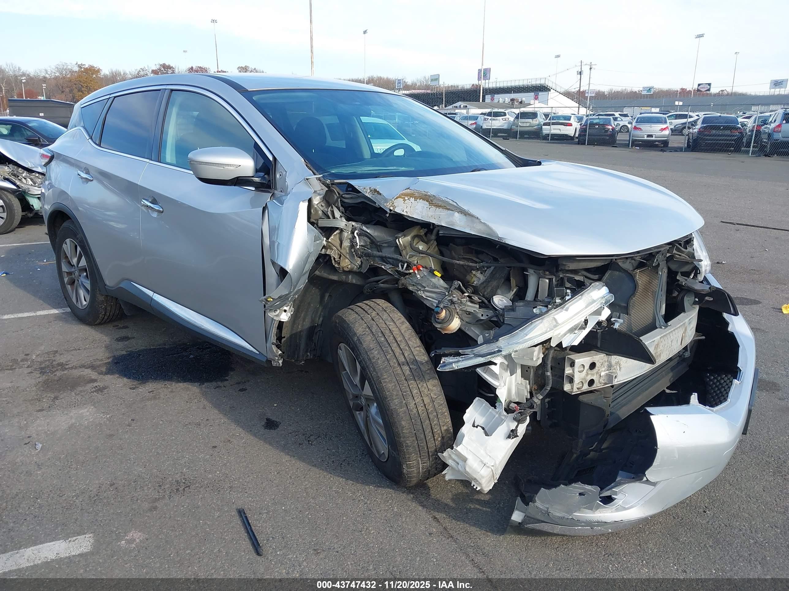 NISSAN MURANO image 6