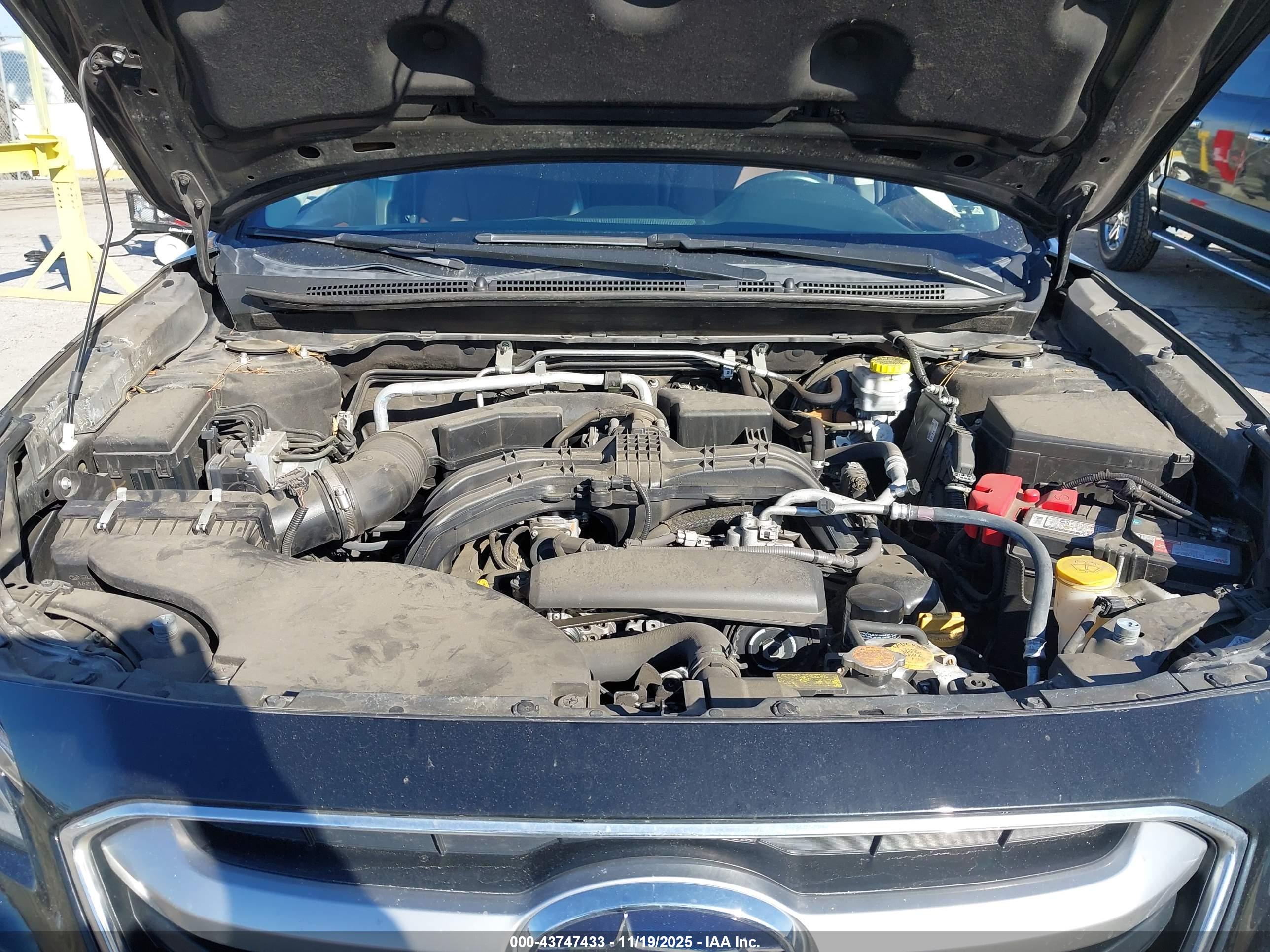 SUBARU OUTBACK image 10