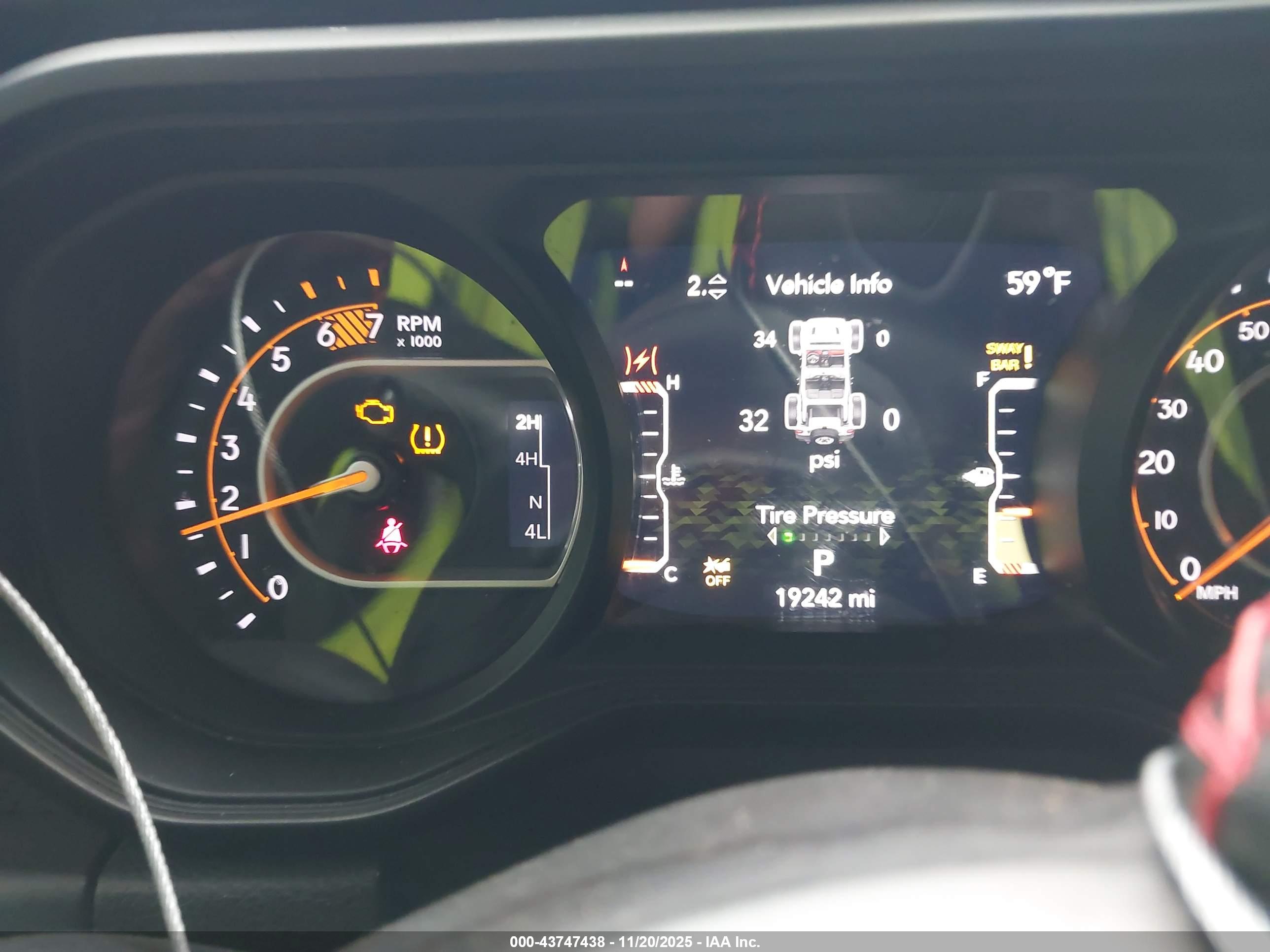 JEEP WRANGLER image 7