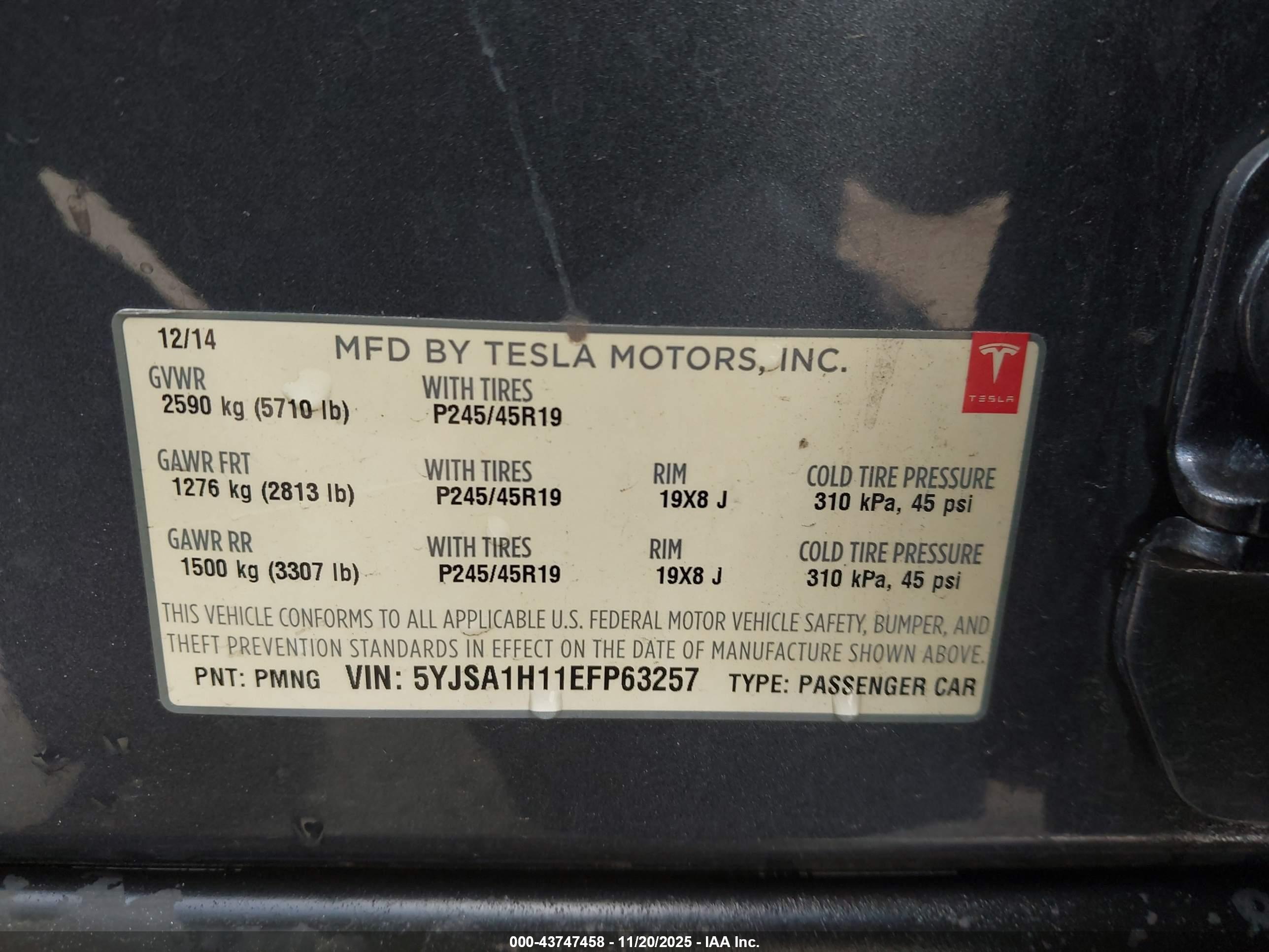 TESLA MODEL image 9