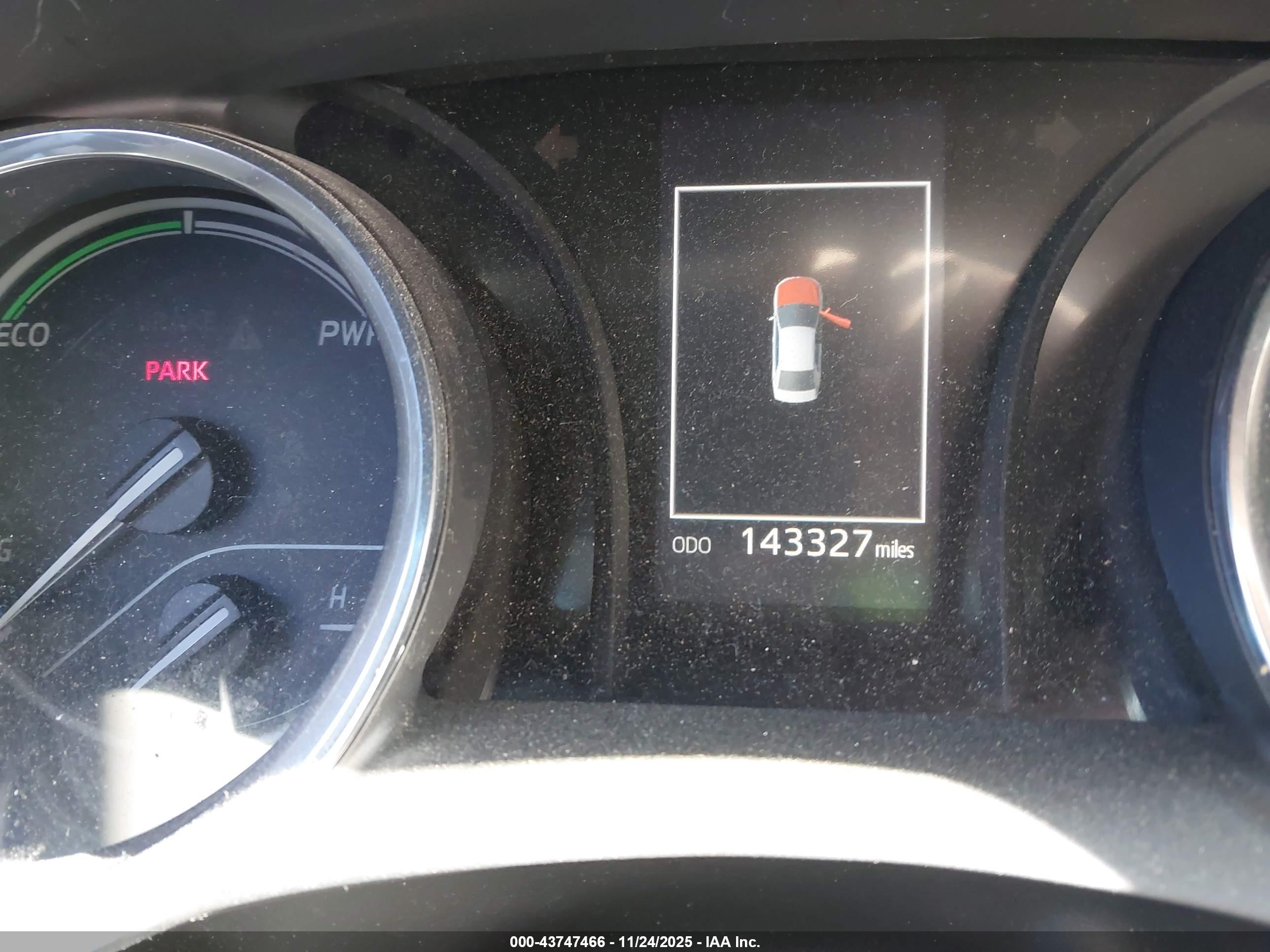 TOYOTA CAMRY image 7