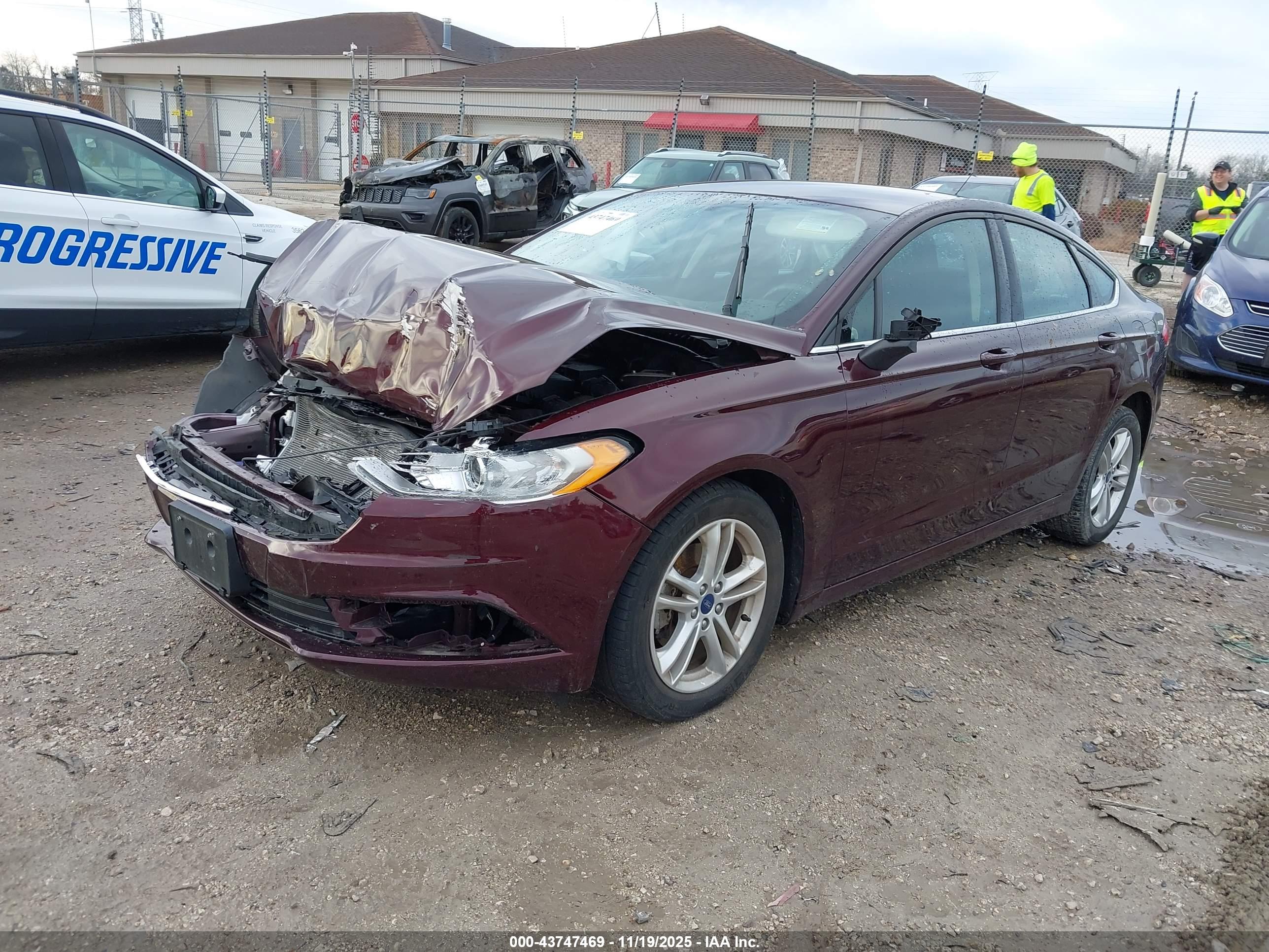 FORD FUSION image 2