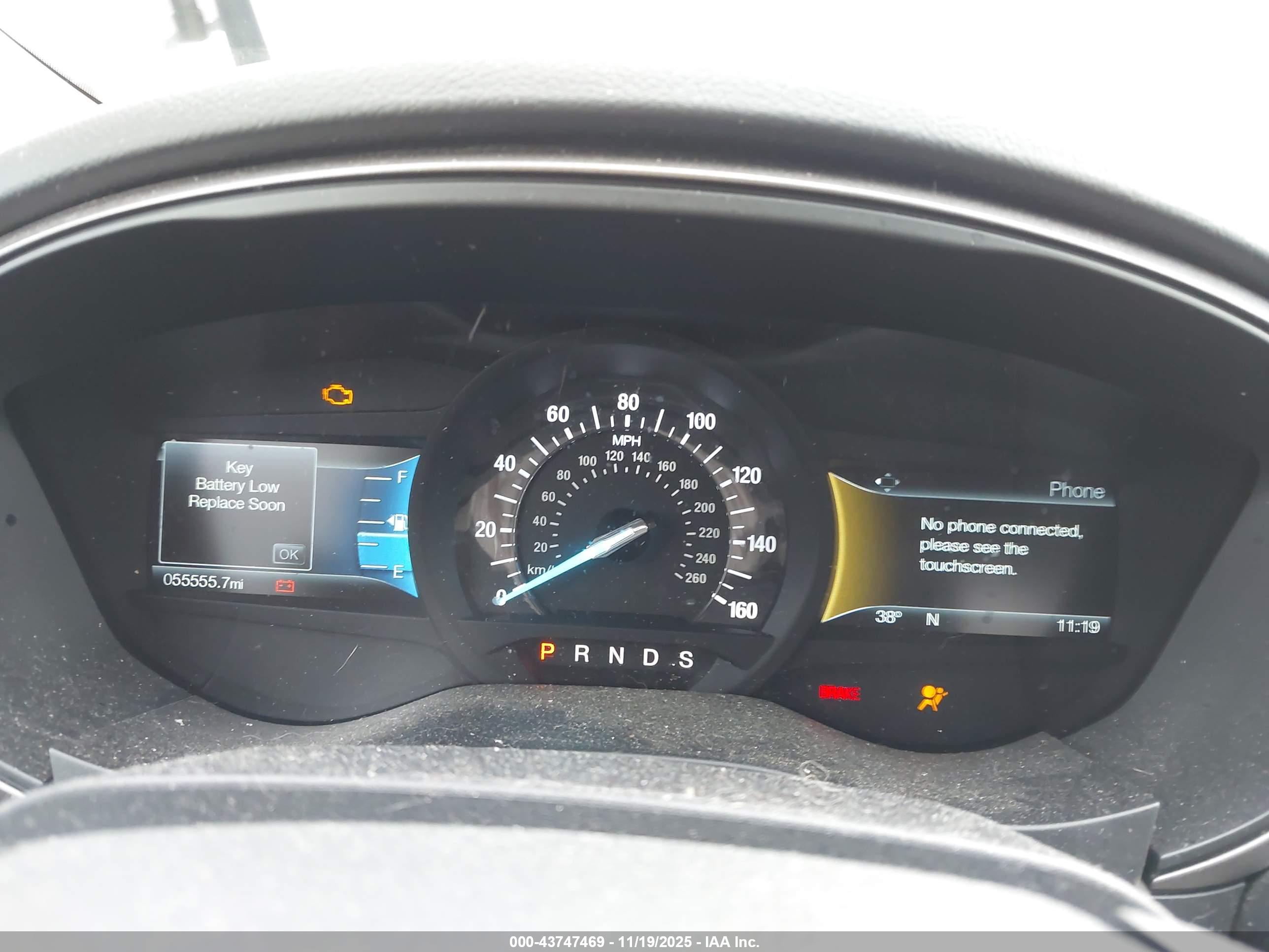FORD FUSION image 7