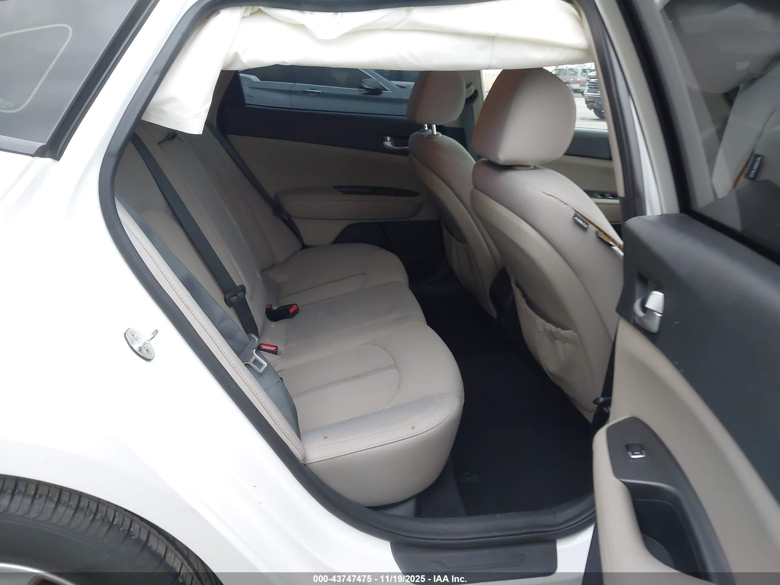 KIA OPTIMA image 8