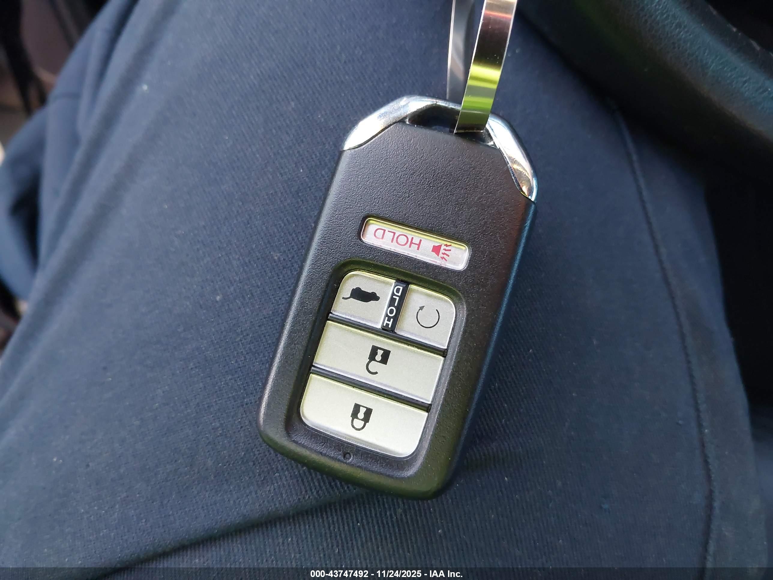 HONDA PILOT image 11