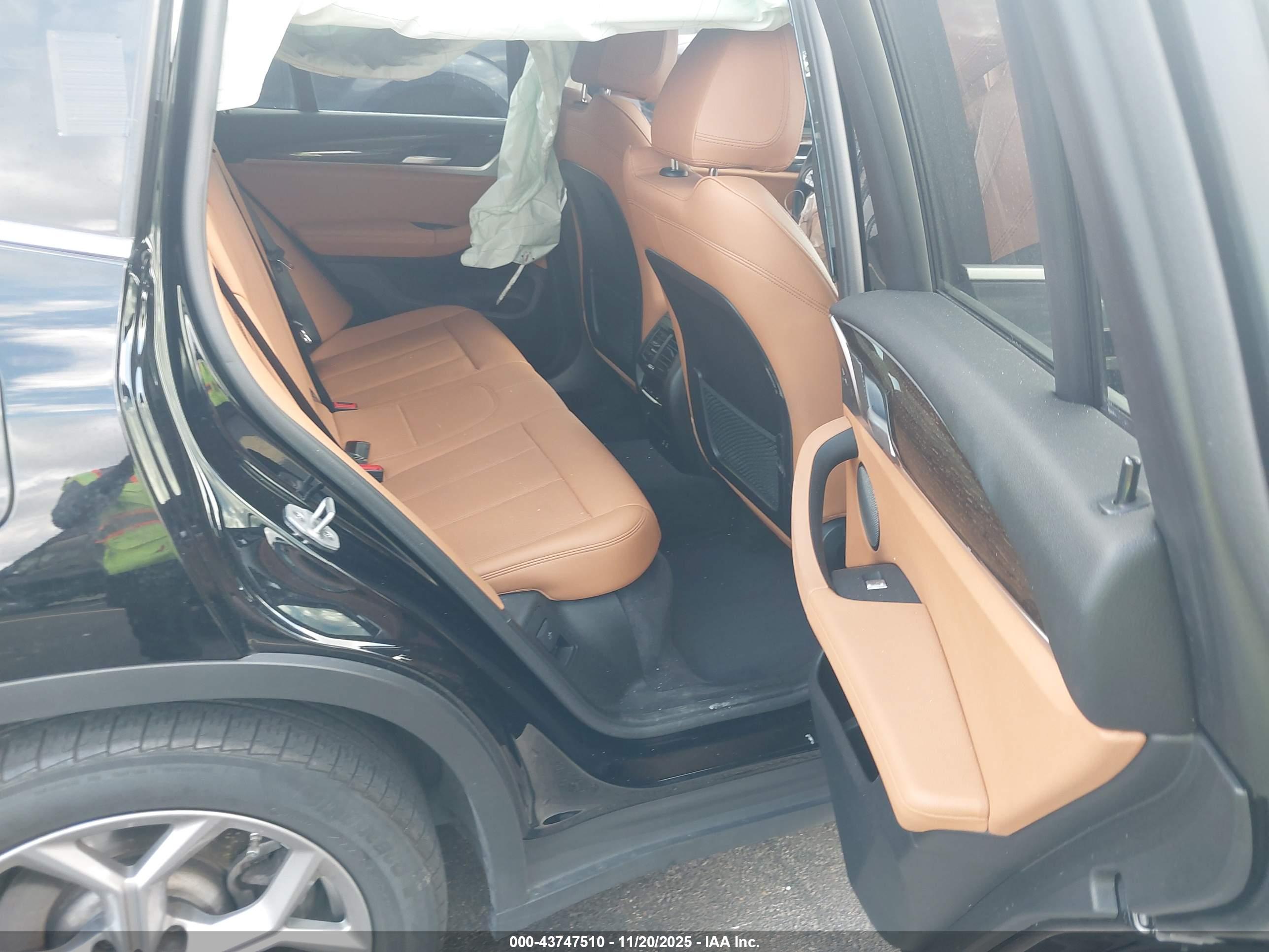 BMW X3 image 8