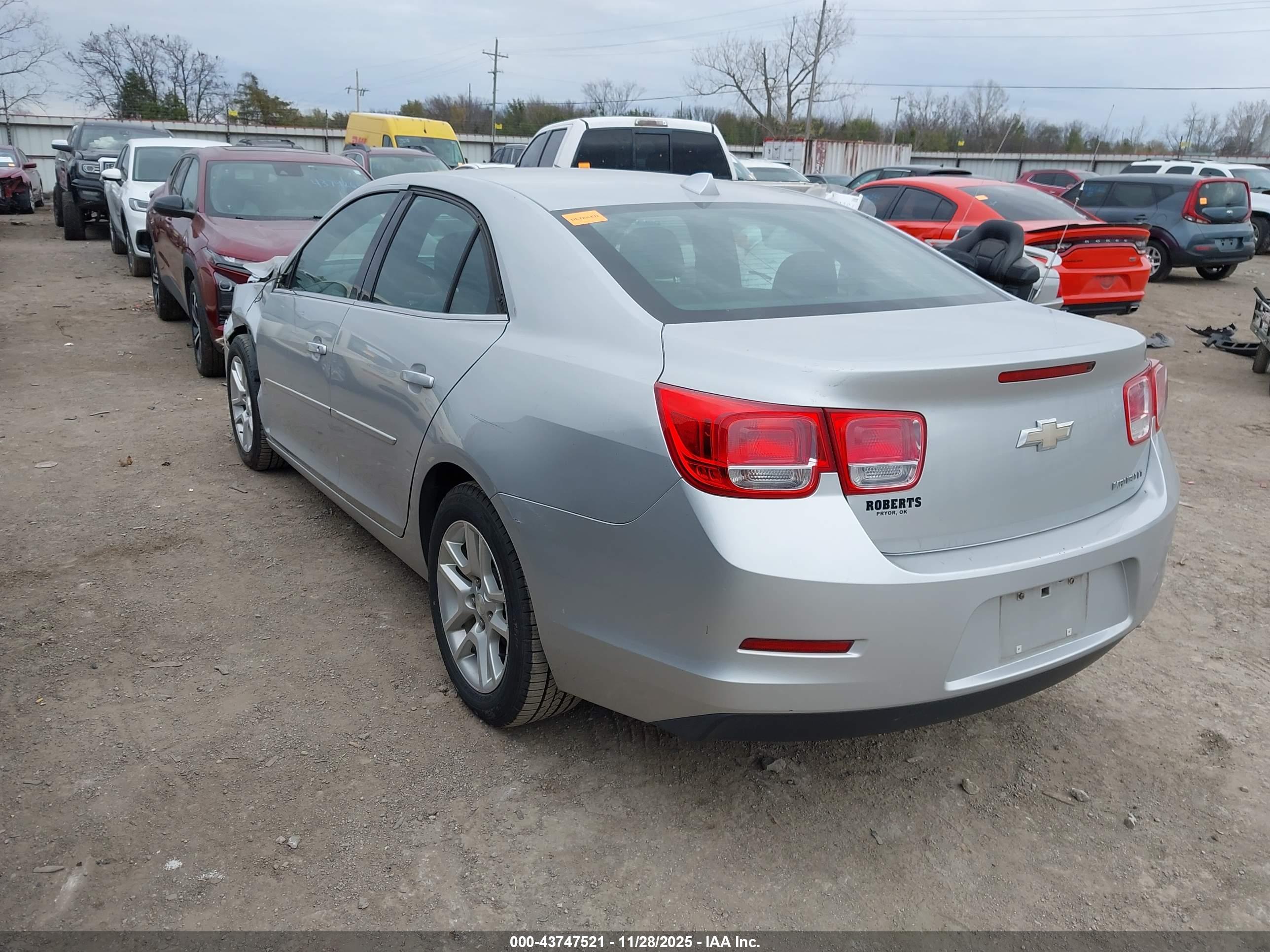 CHEVROLET MALIBU image 3