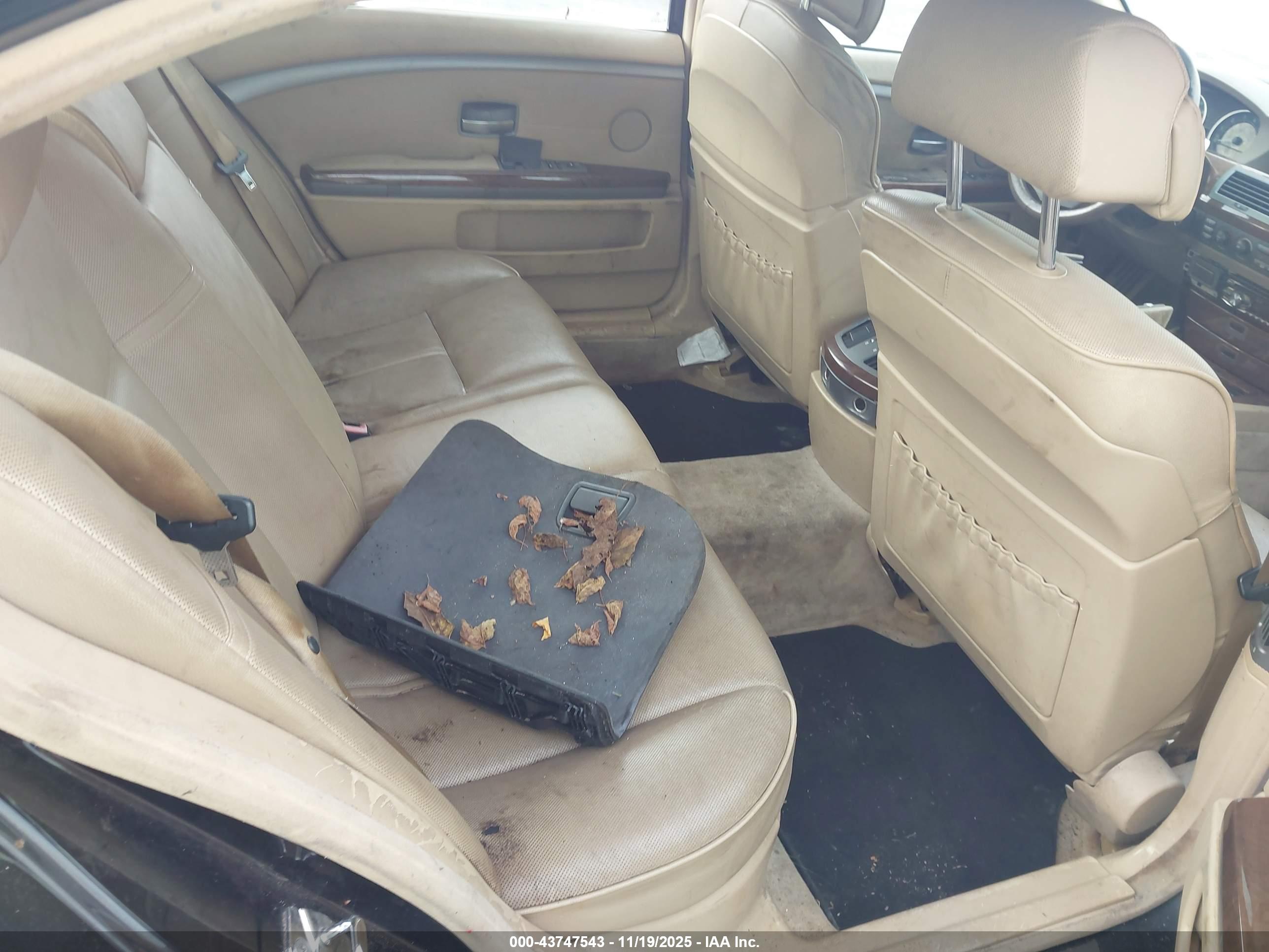 BMW 745LI image 8