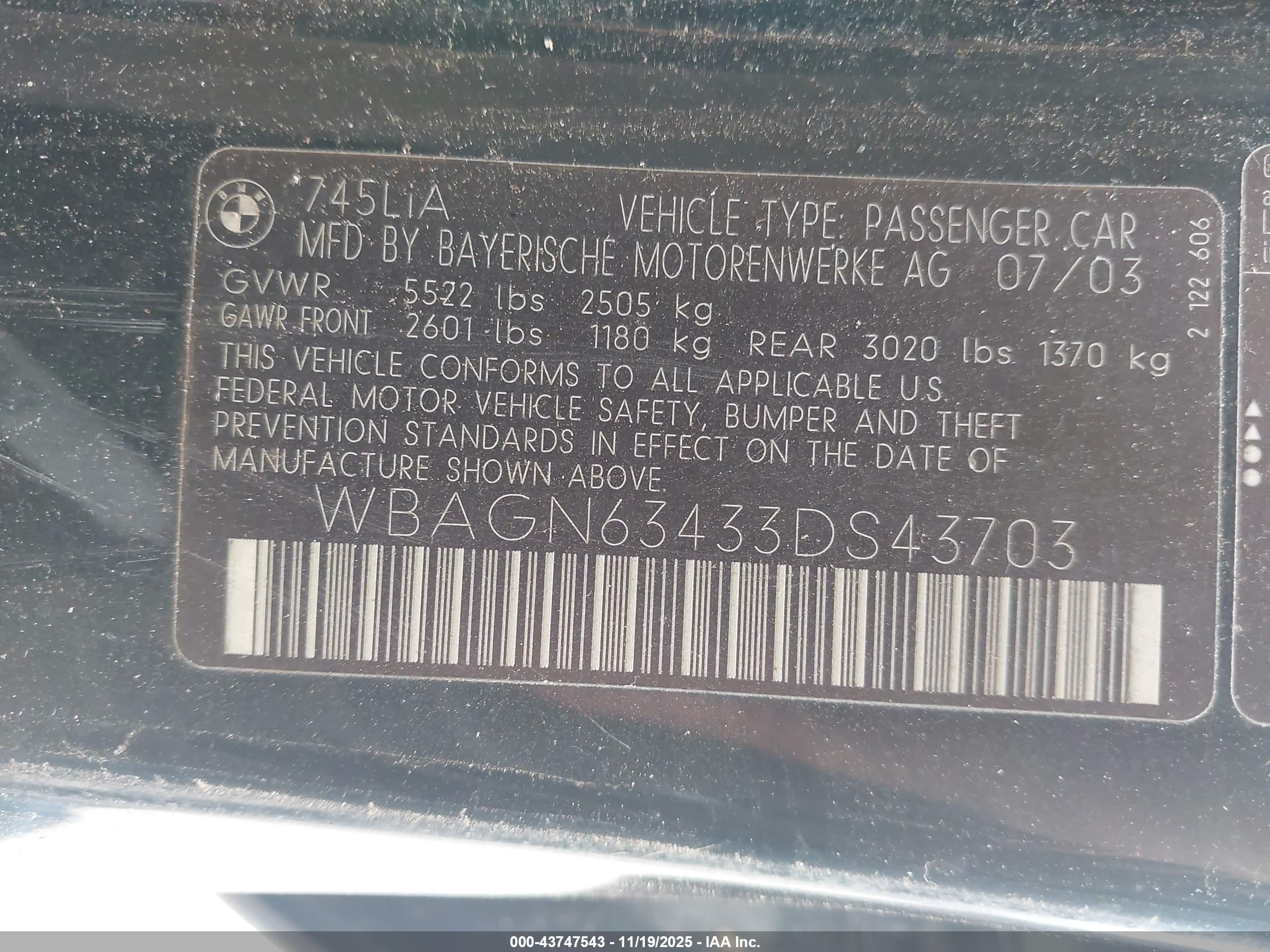 BMW 745LI image 9