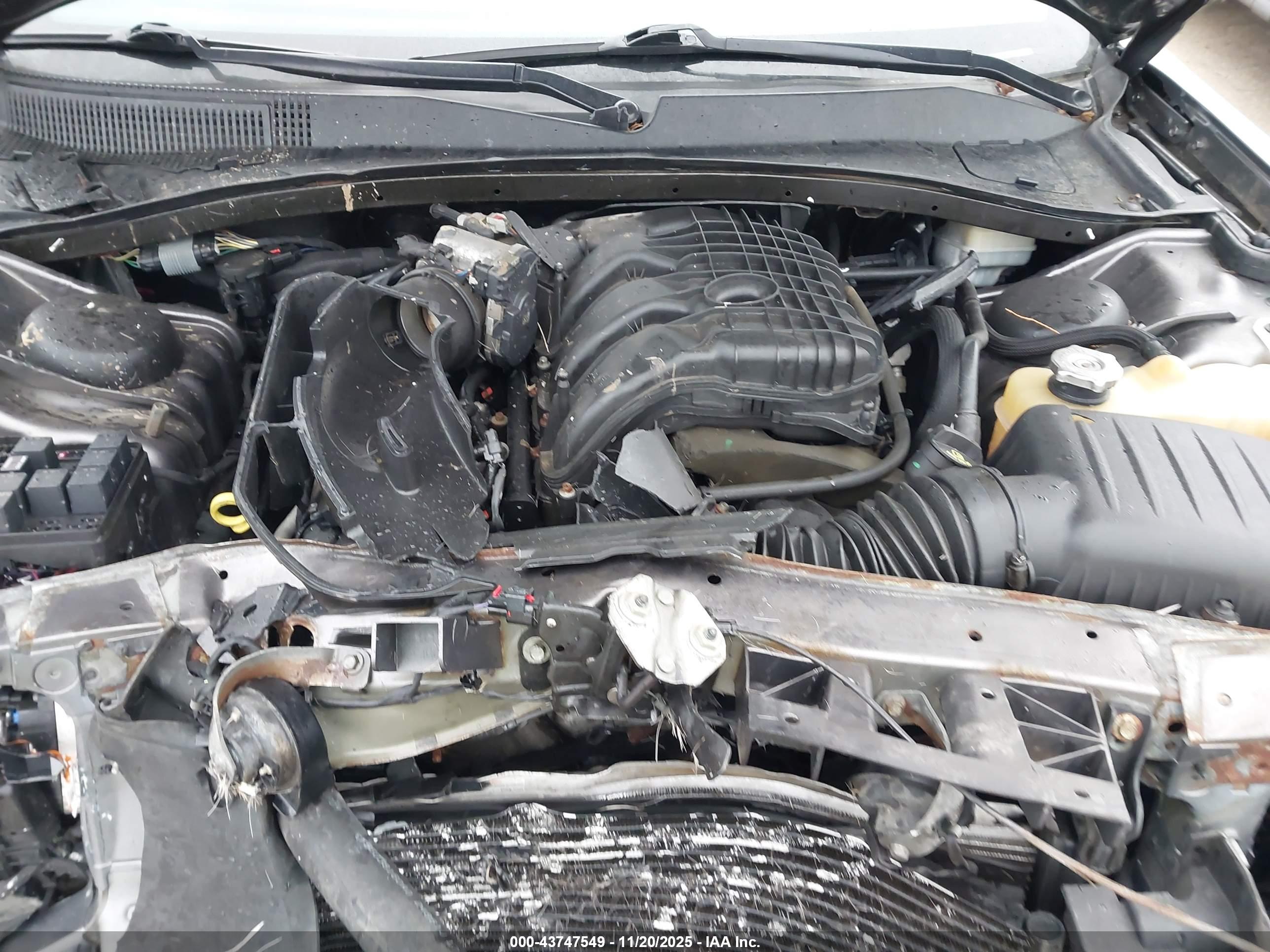 CHRYSLER 300 image 10