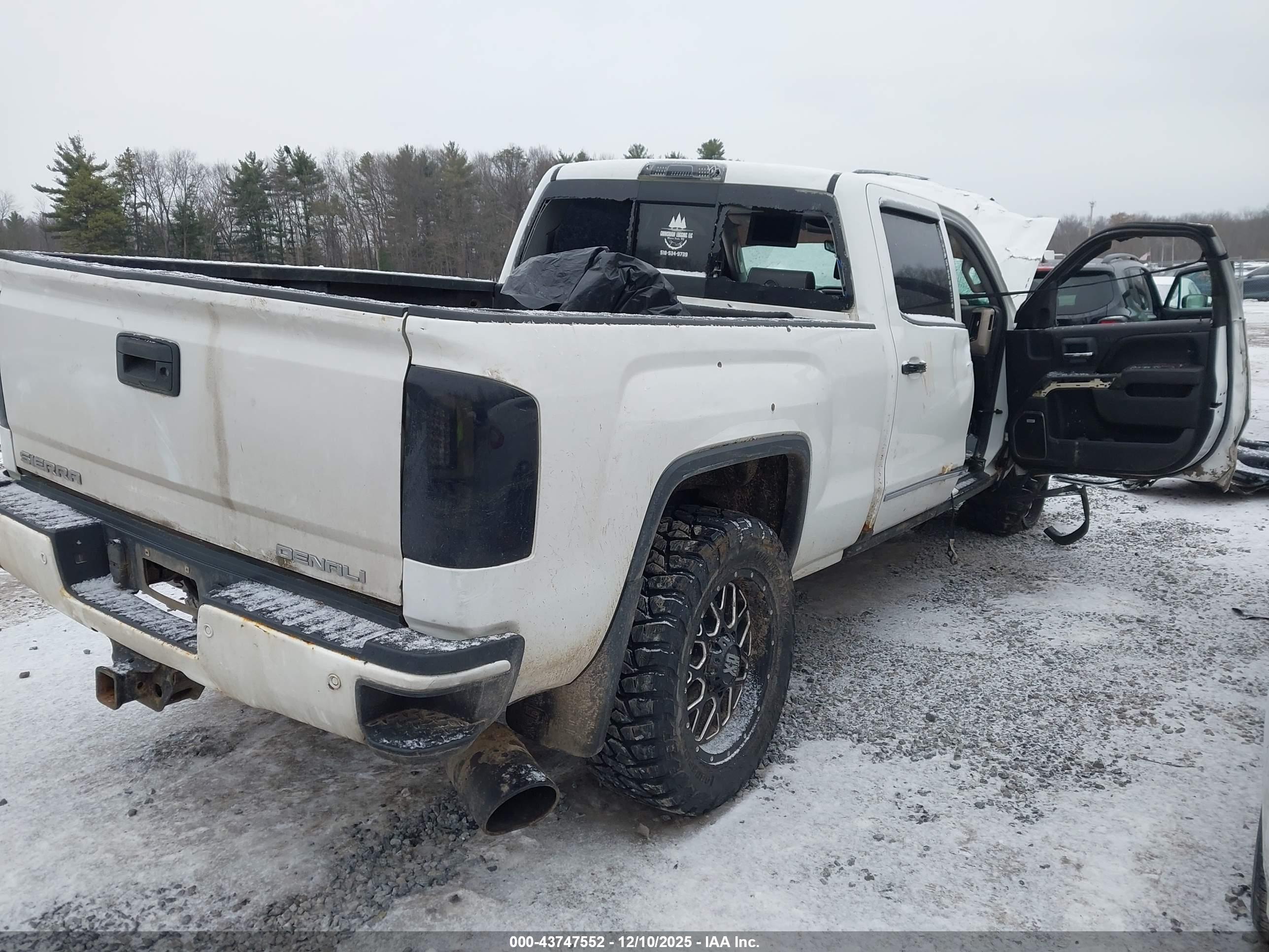 GMC SIERRA image 4
