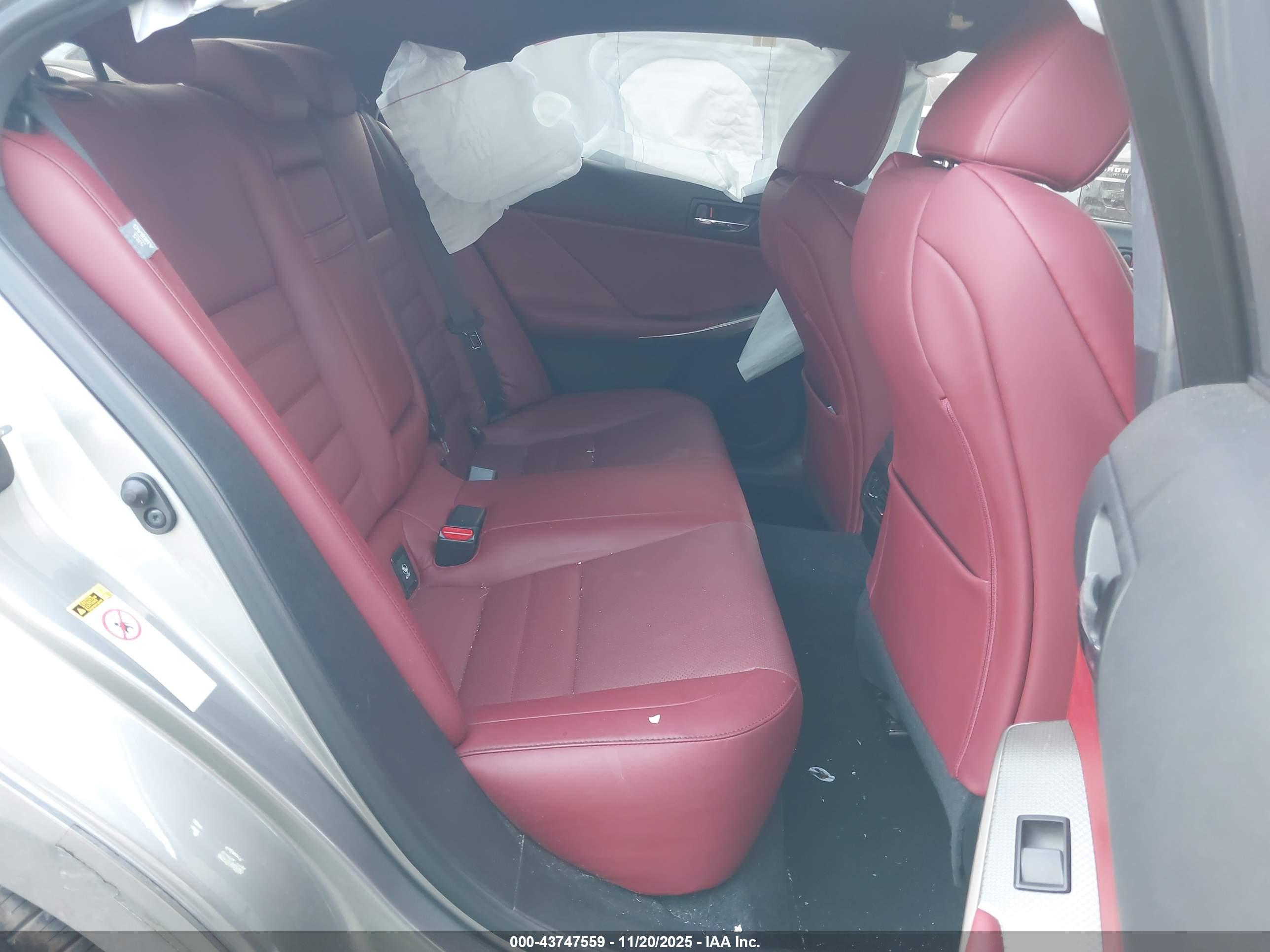 LEXUS IS image 8