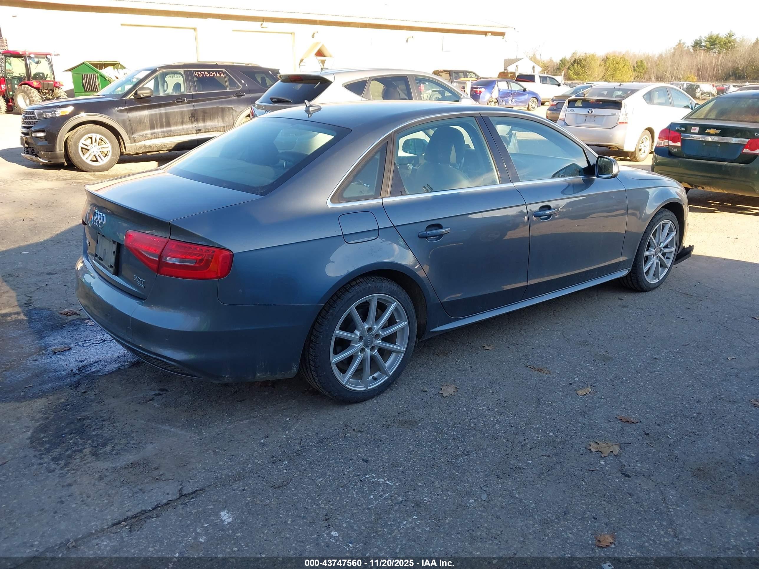 AUDI A4 image 4