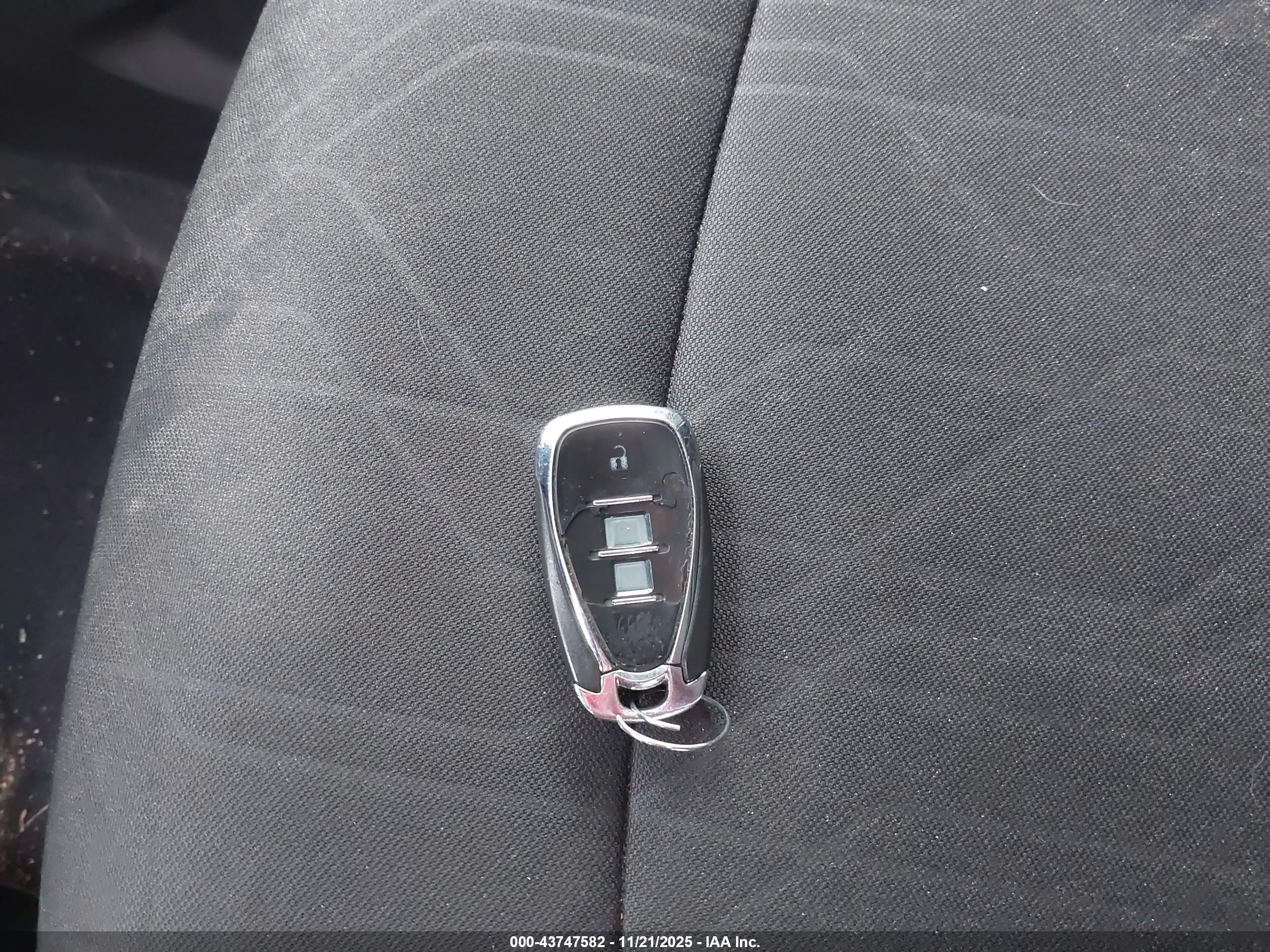 CHEVROLET TRAX image 11