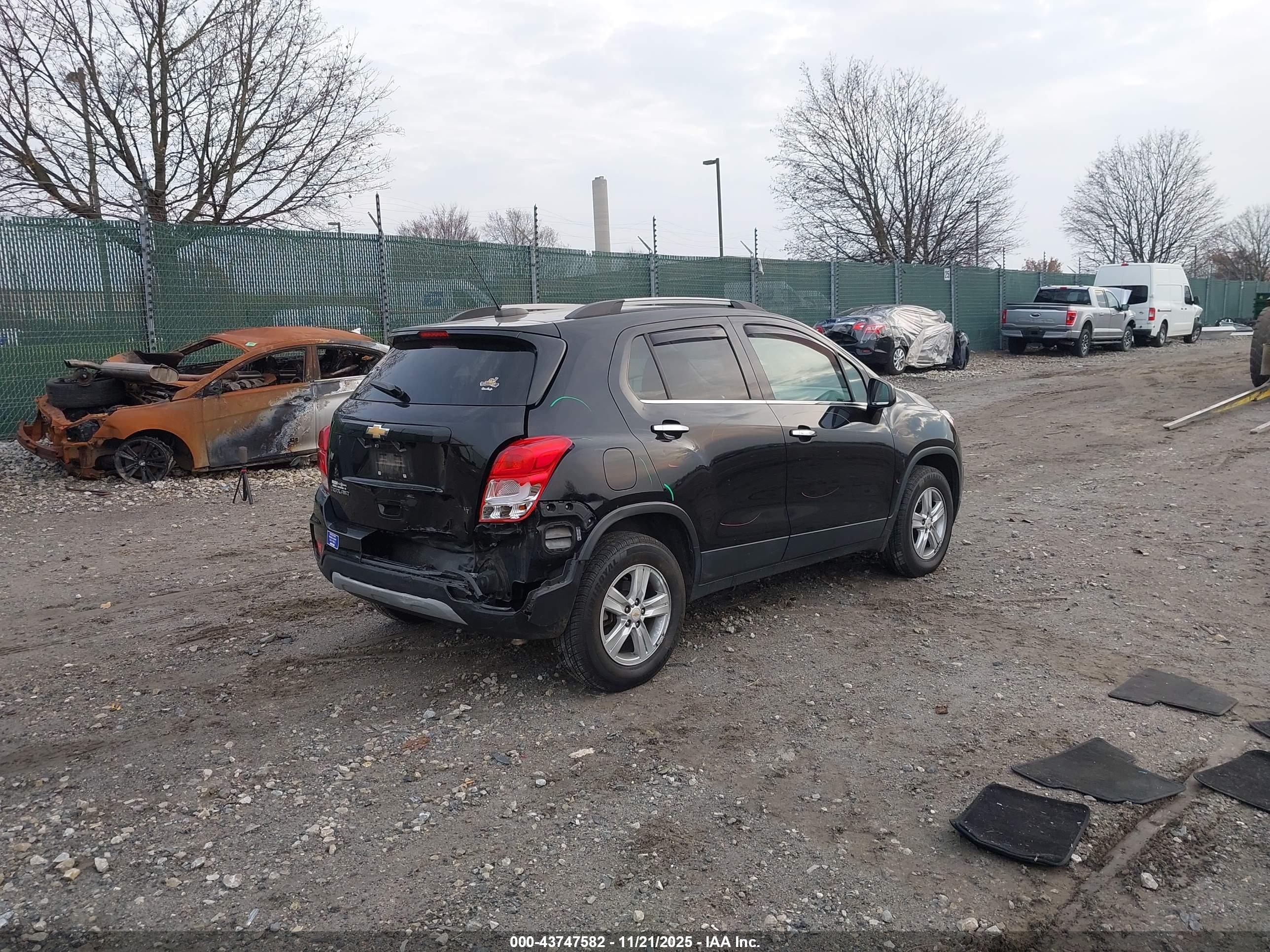 CHEVROLET TRAX image 4