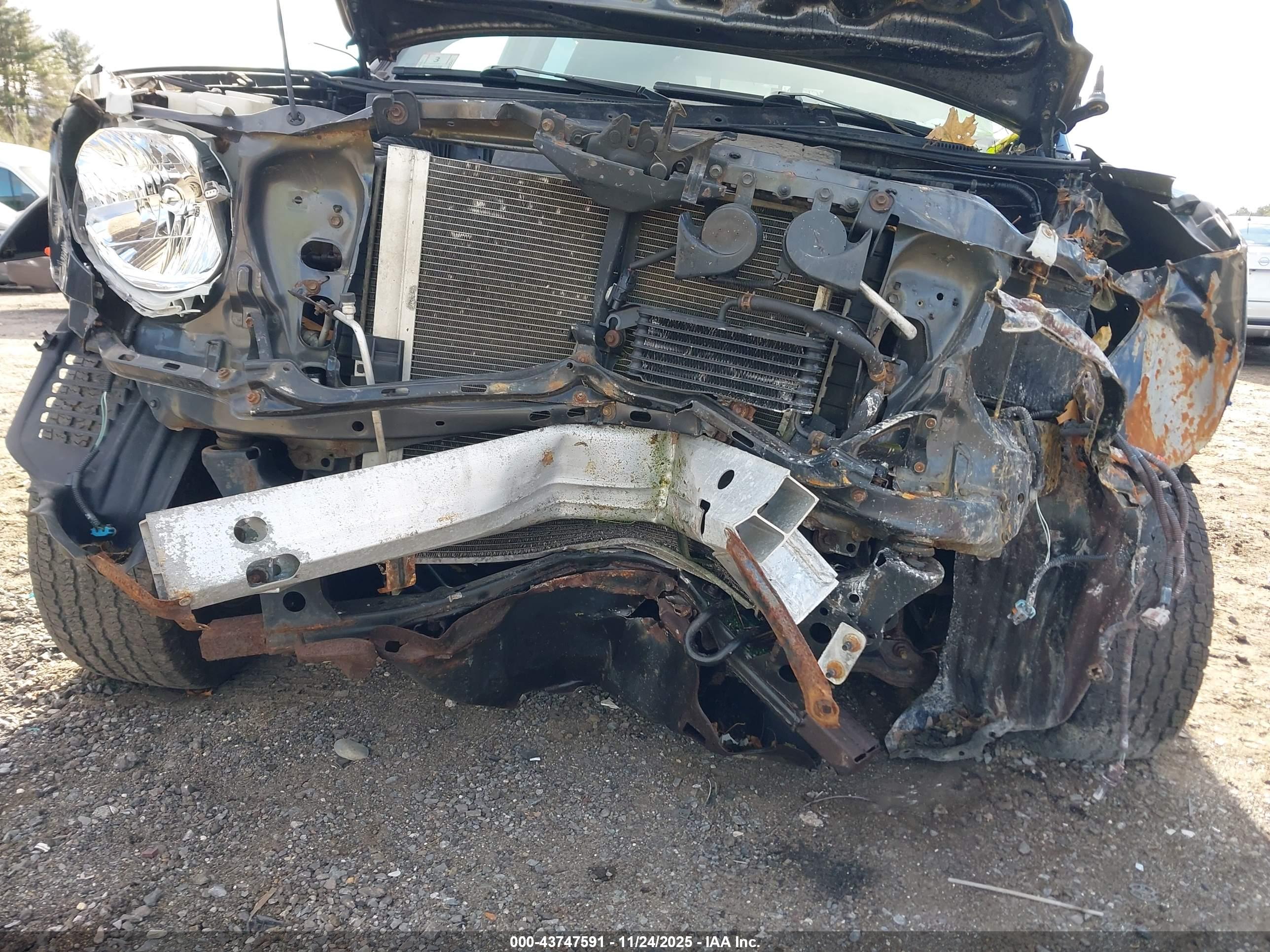 TOYOTA TACOMA image 6