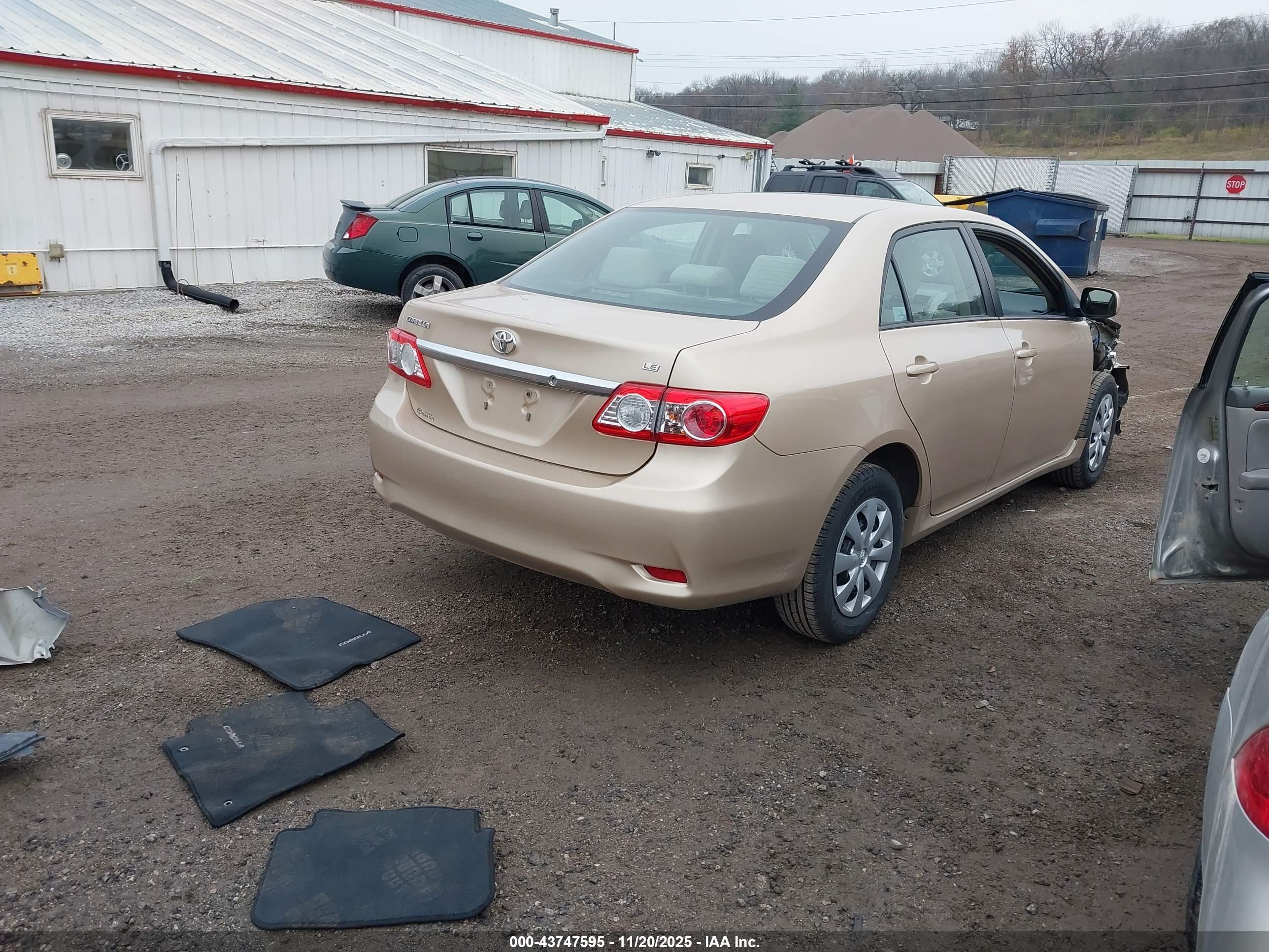 TOYOTA COROLLA image 4