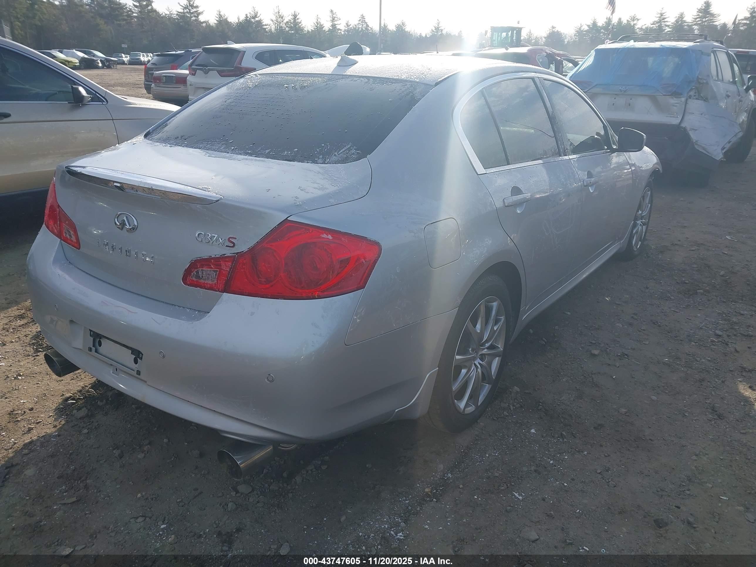 INFINITI G37X image 4