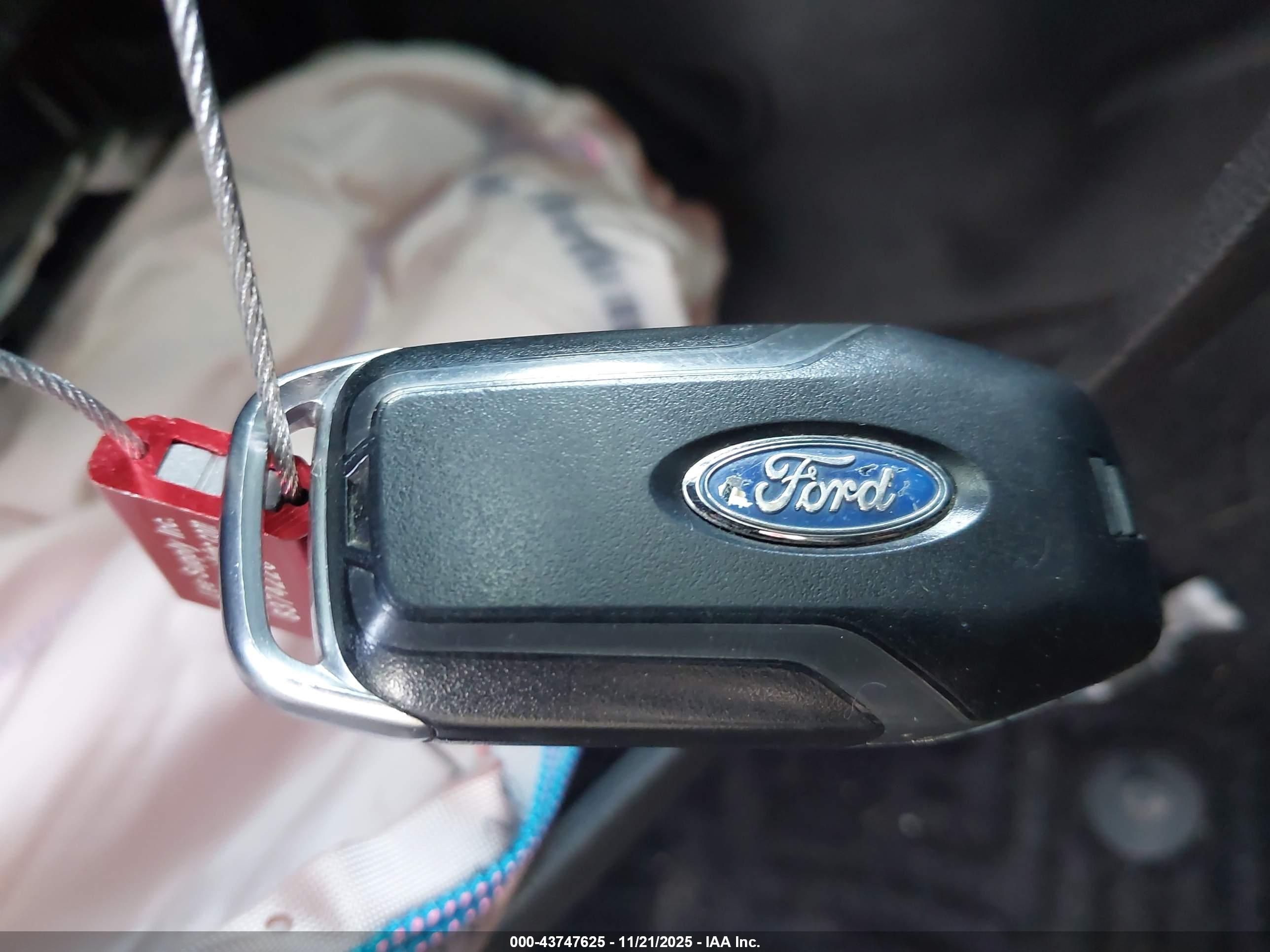 FORD EDGE image 11
