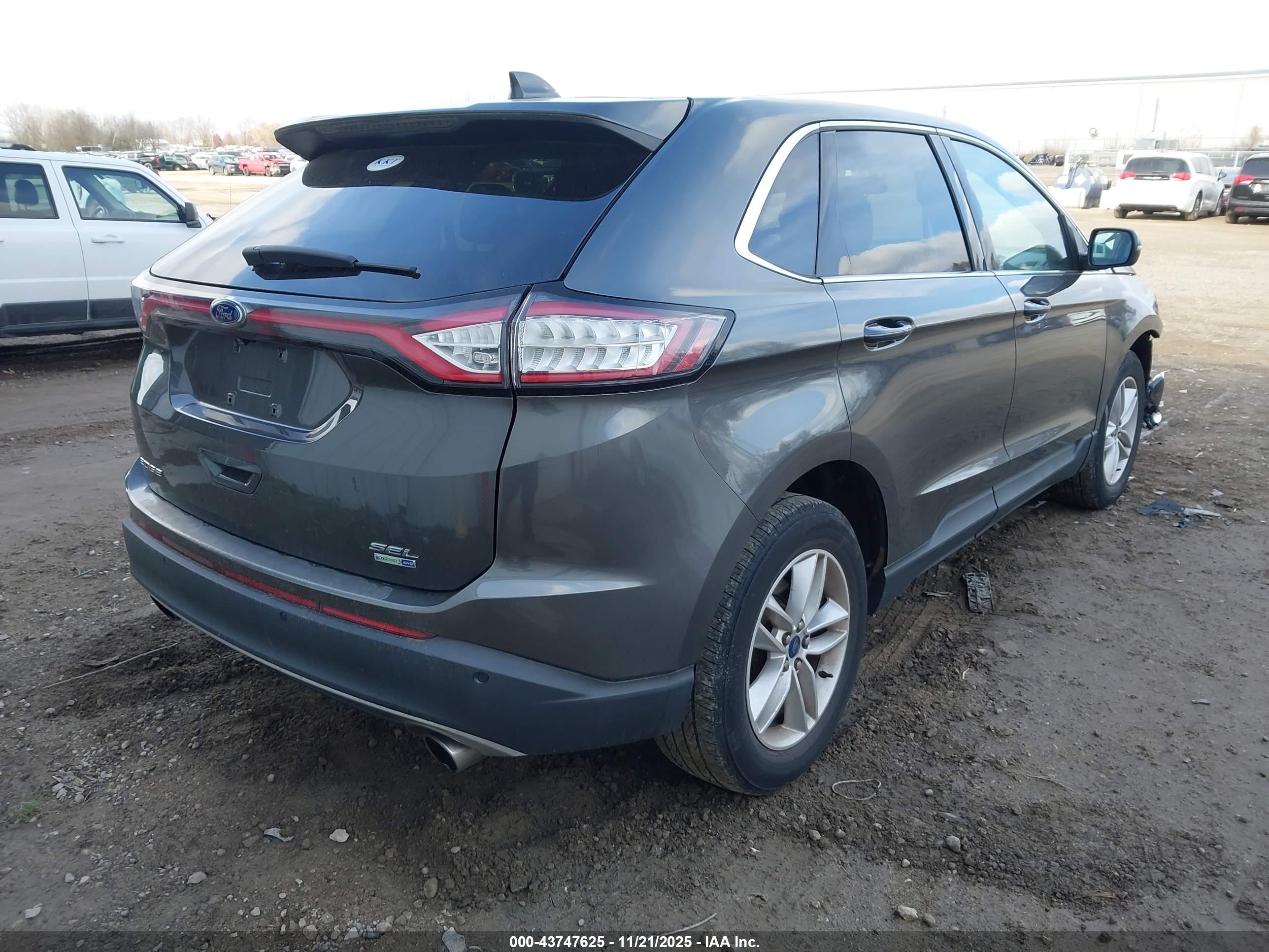 FORD EDGE image 4