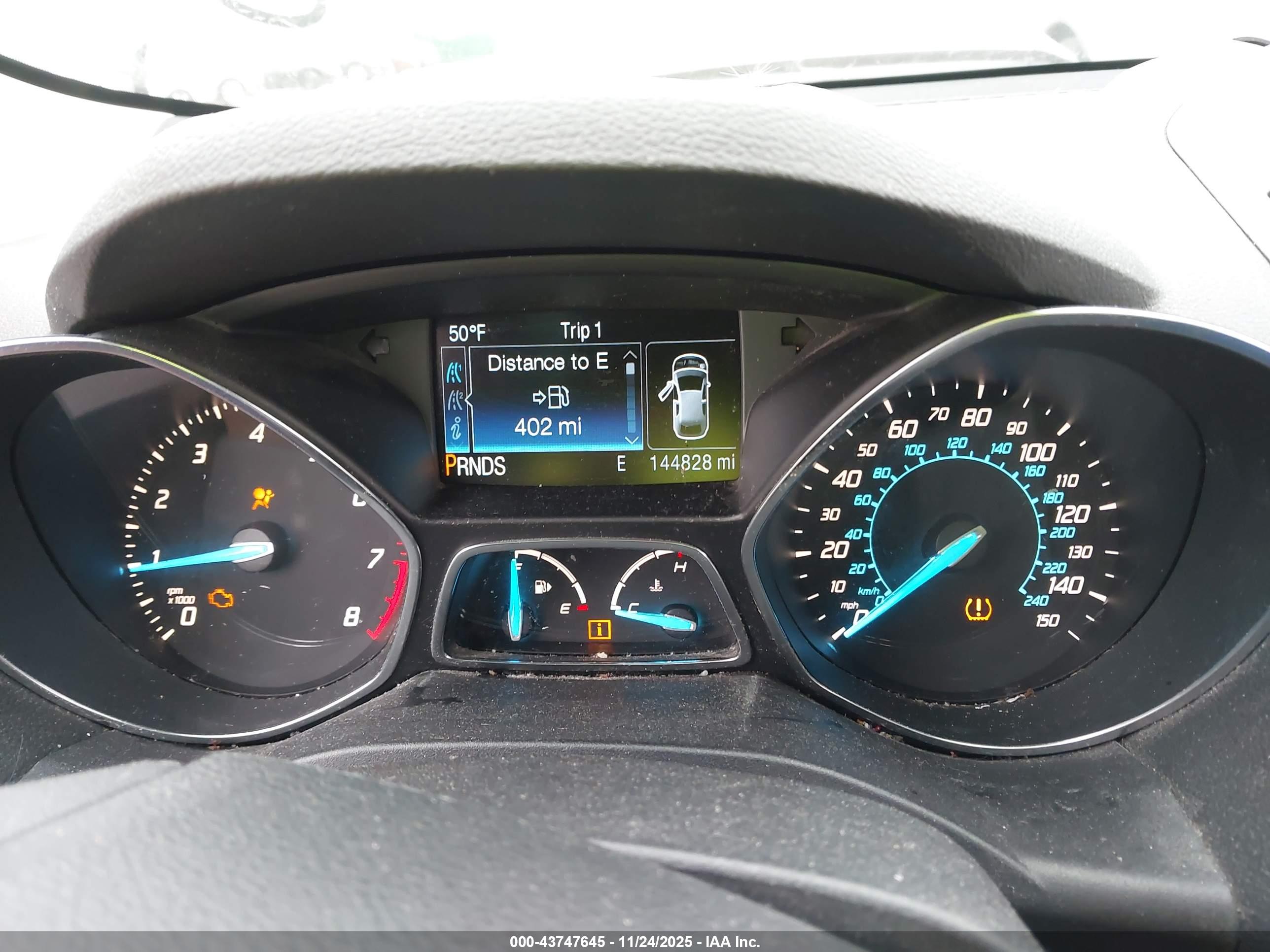 FORD ESCAPE image 7