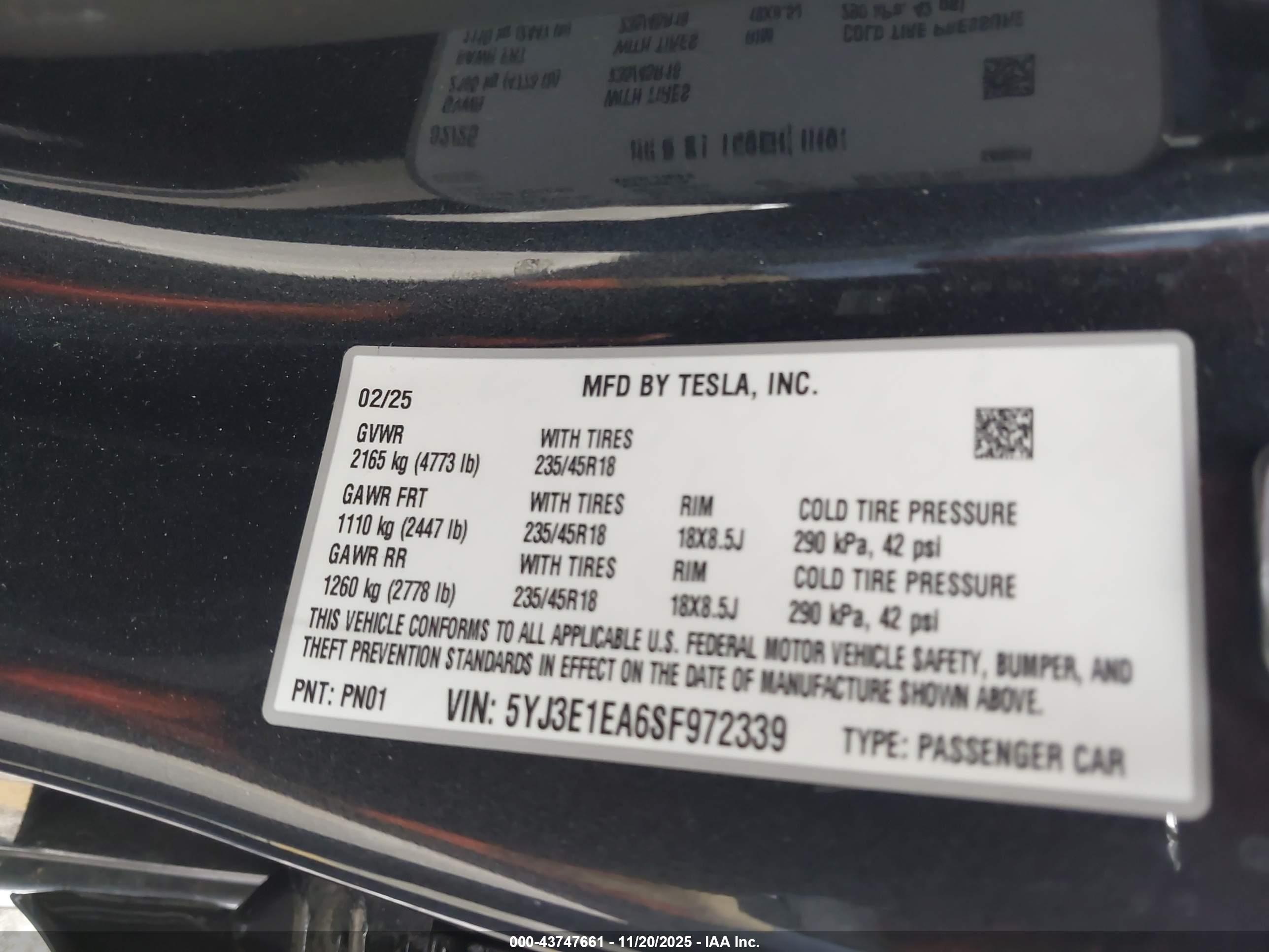 TESLA MODEL image 9