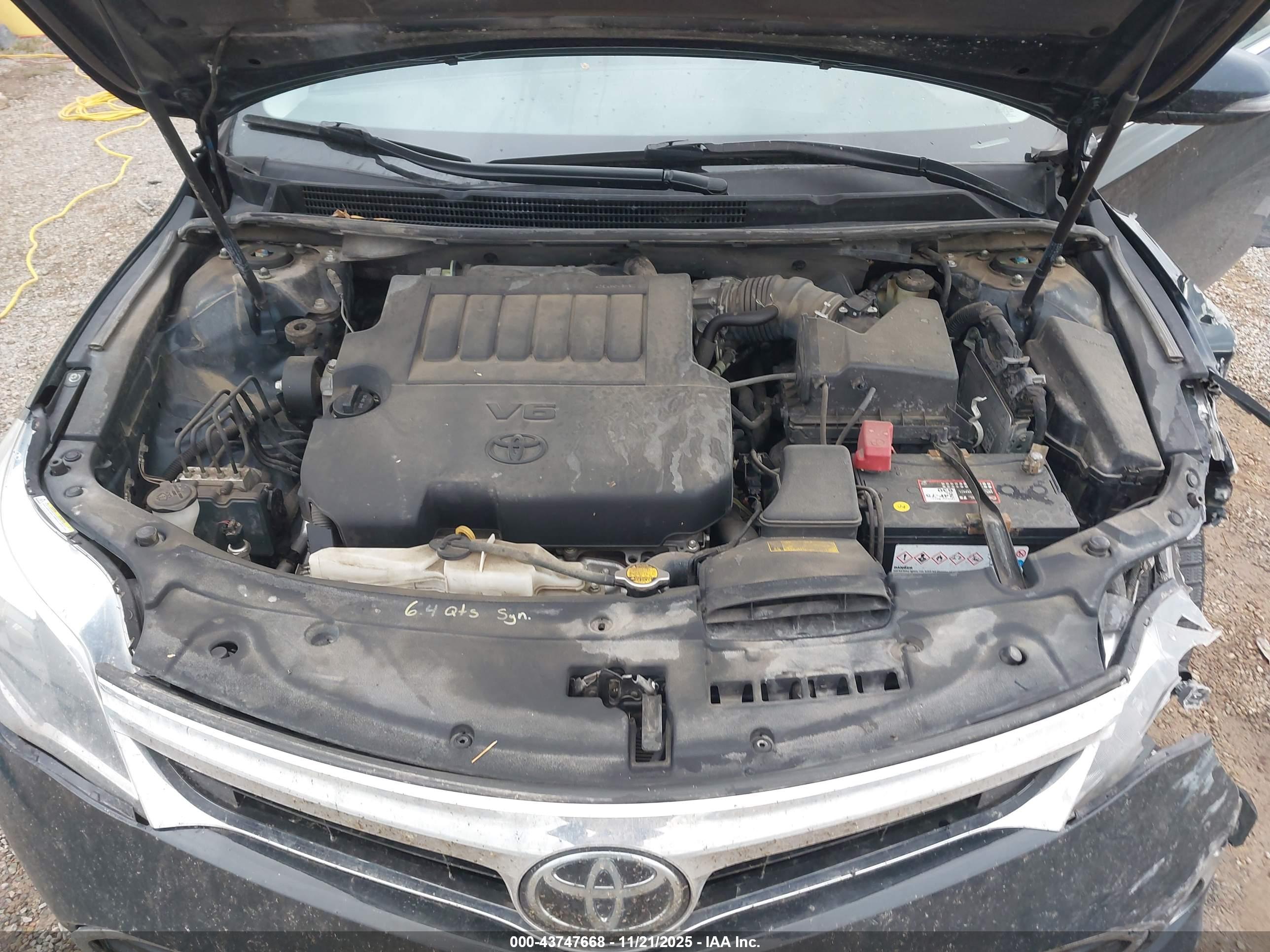 TOYOTA AVALON image 10