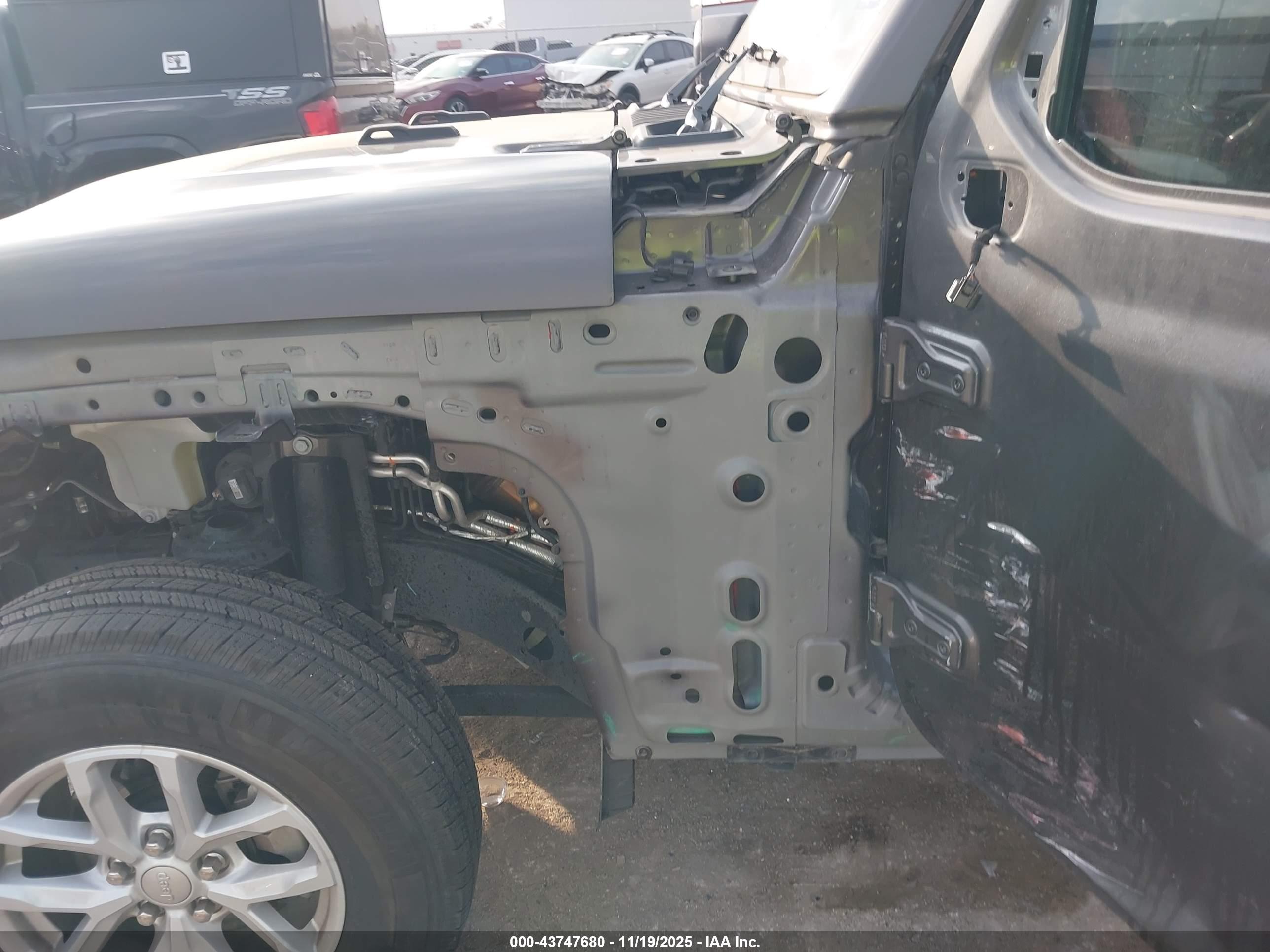 JEEP WRANGLER image 6