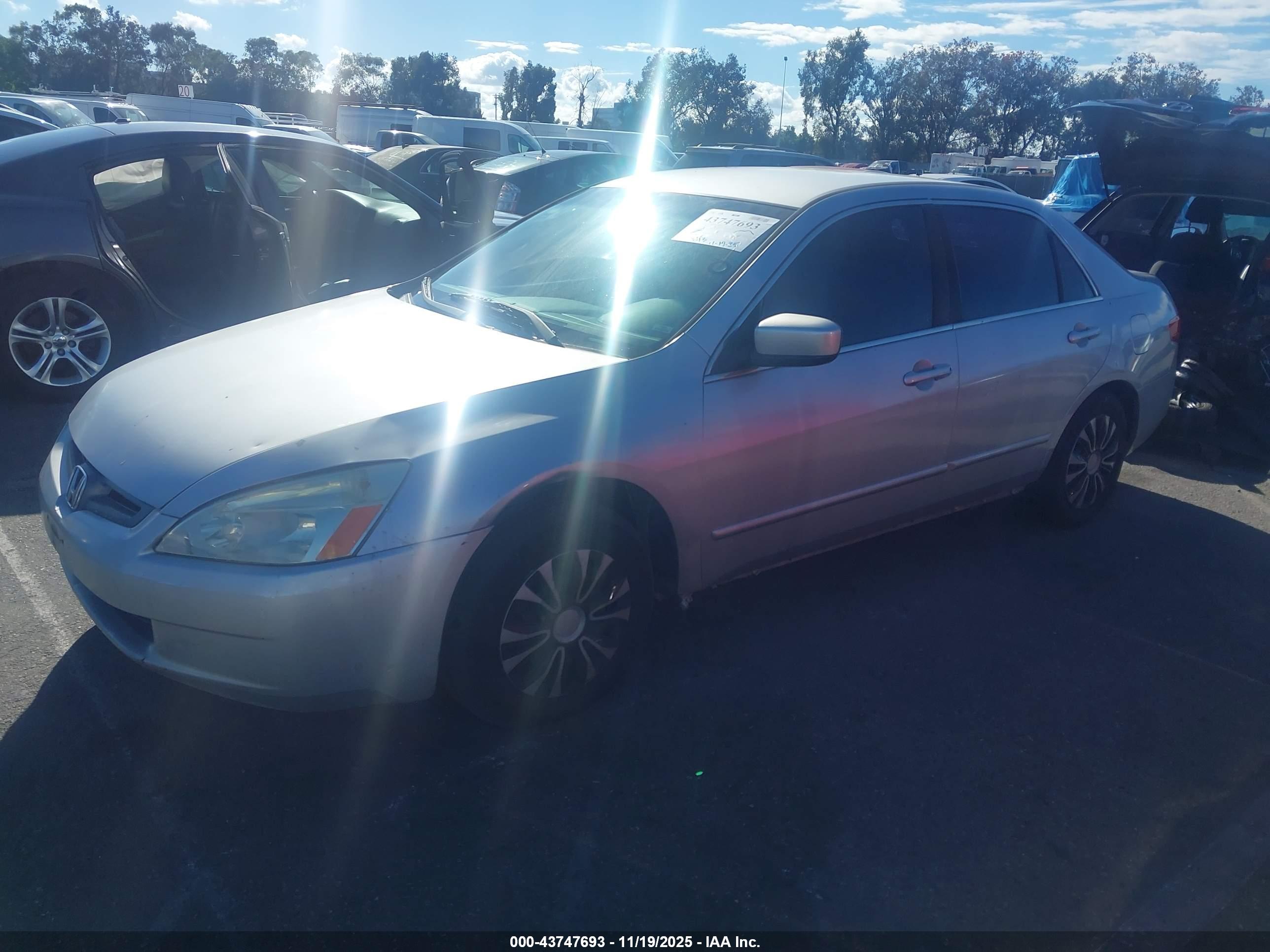 HONDA ACCORD image 2