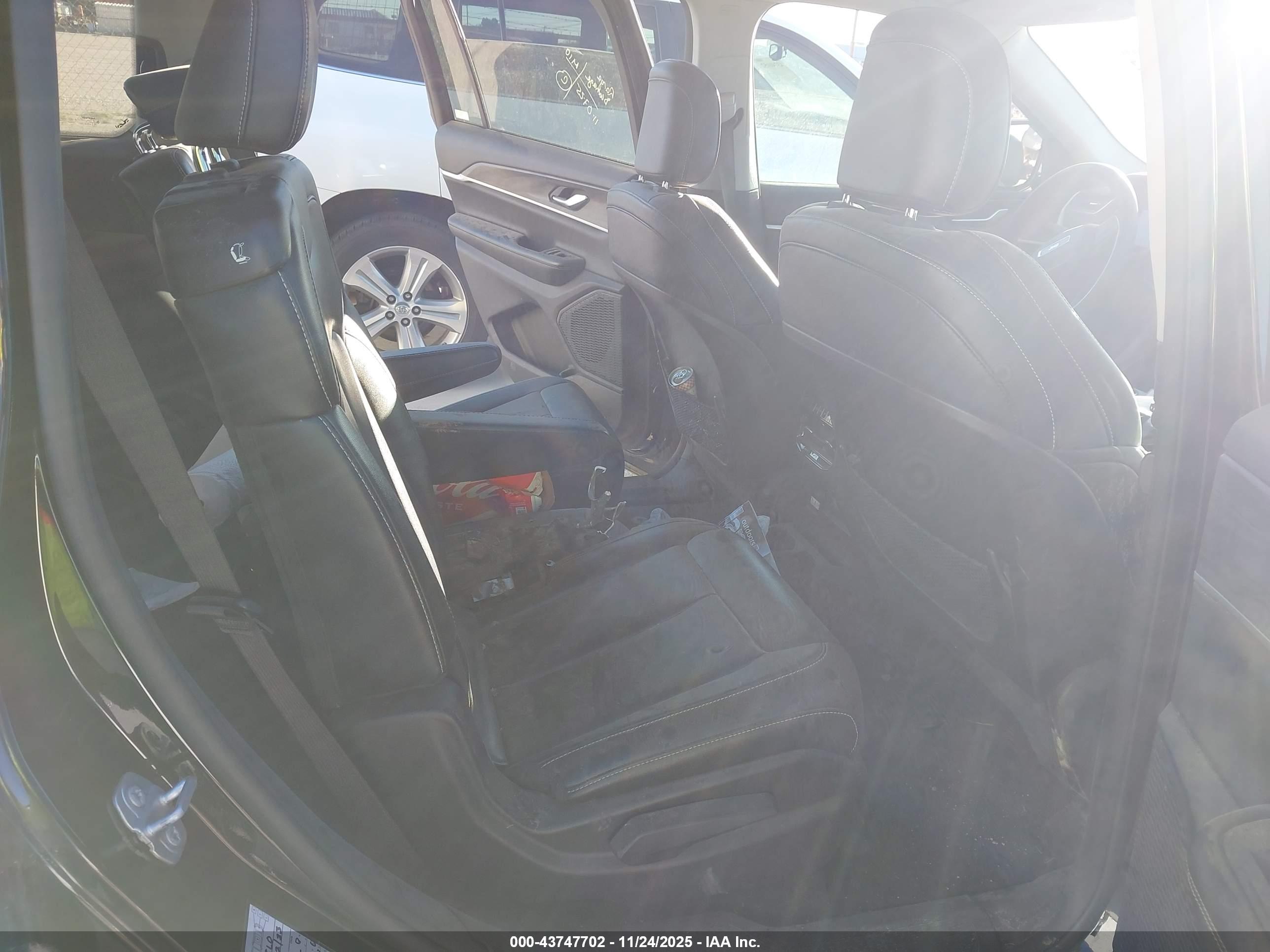 JEEP GRAND image 8