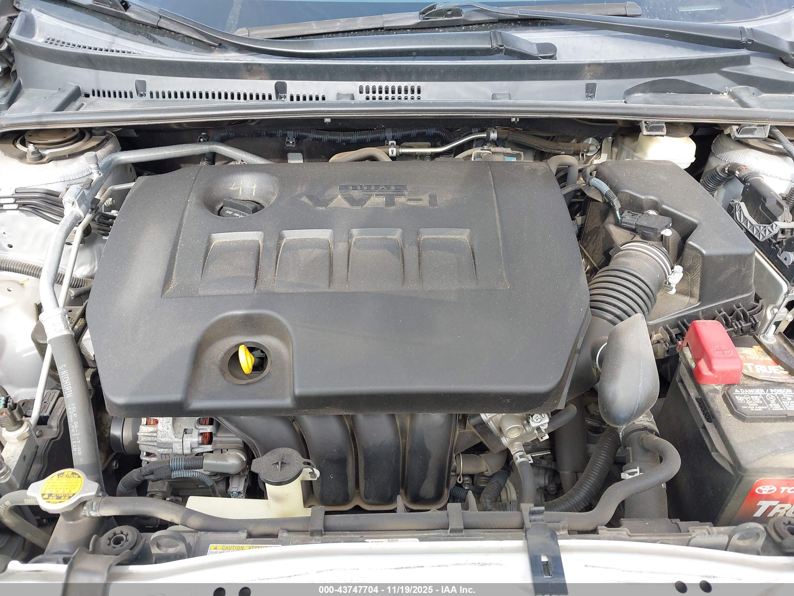 TOYOTA COROLLA image 10