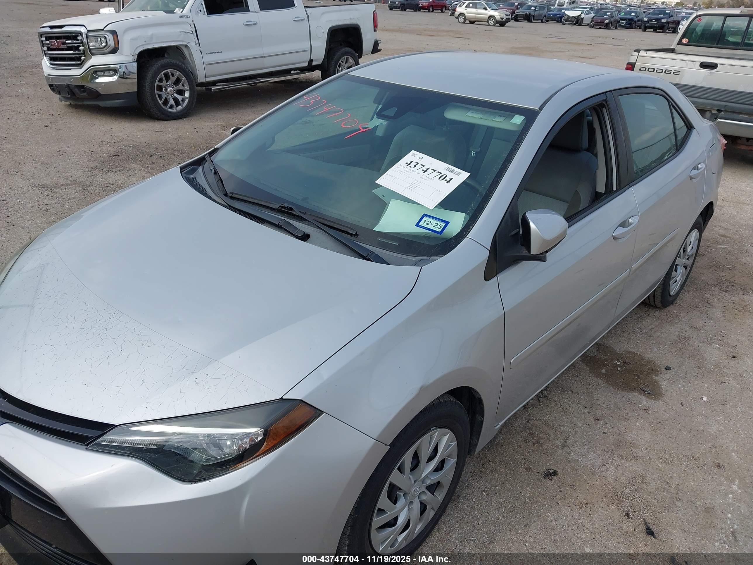 TOYOTA COROLLA image 6