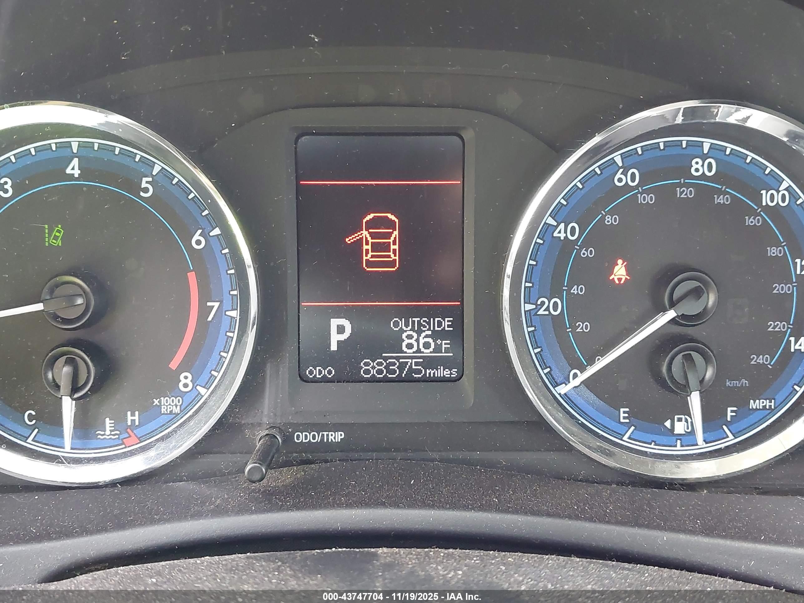 TOYOTA COROLLA image 7