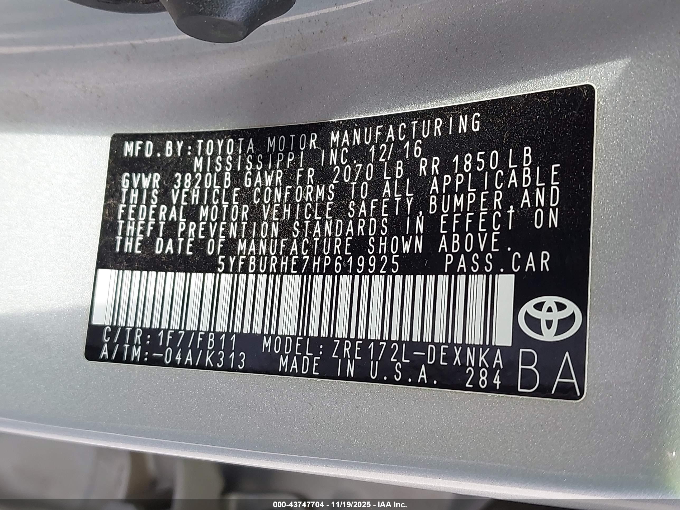 TOYOTA COROLLA image 9