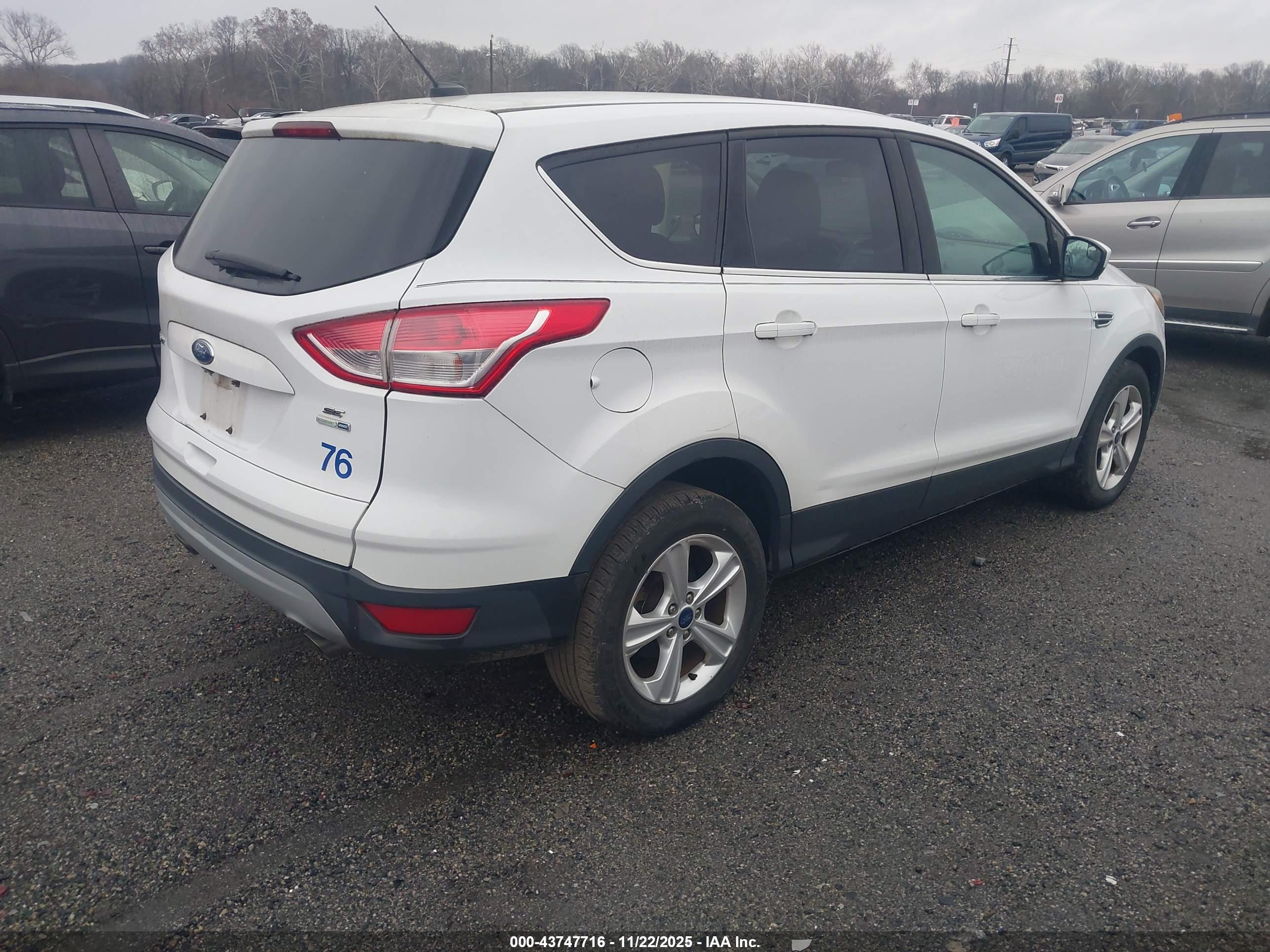 FORD ESCAPE image 4