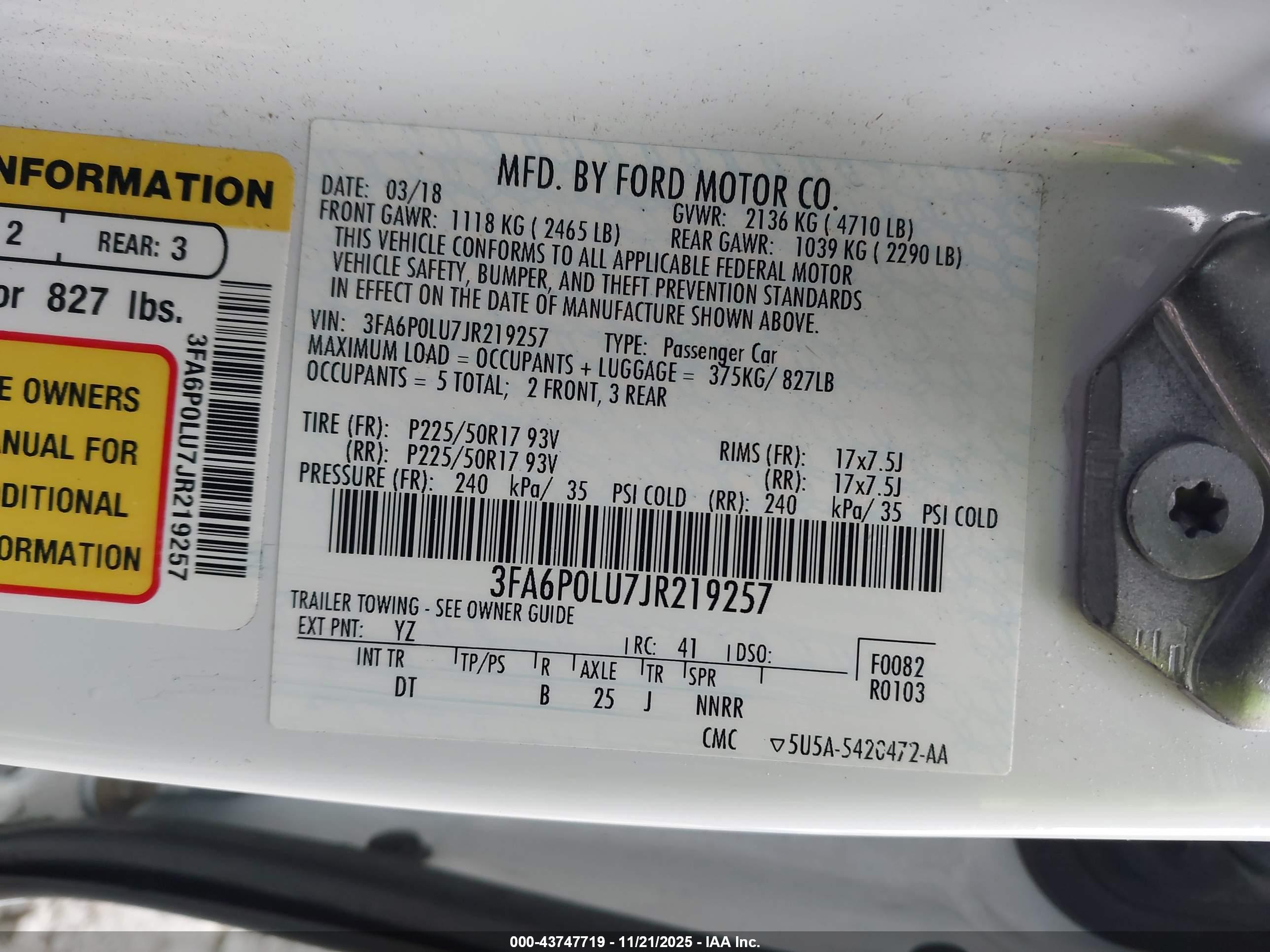FORD FUSION image 9