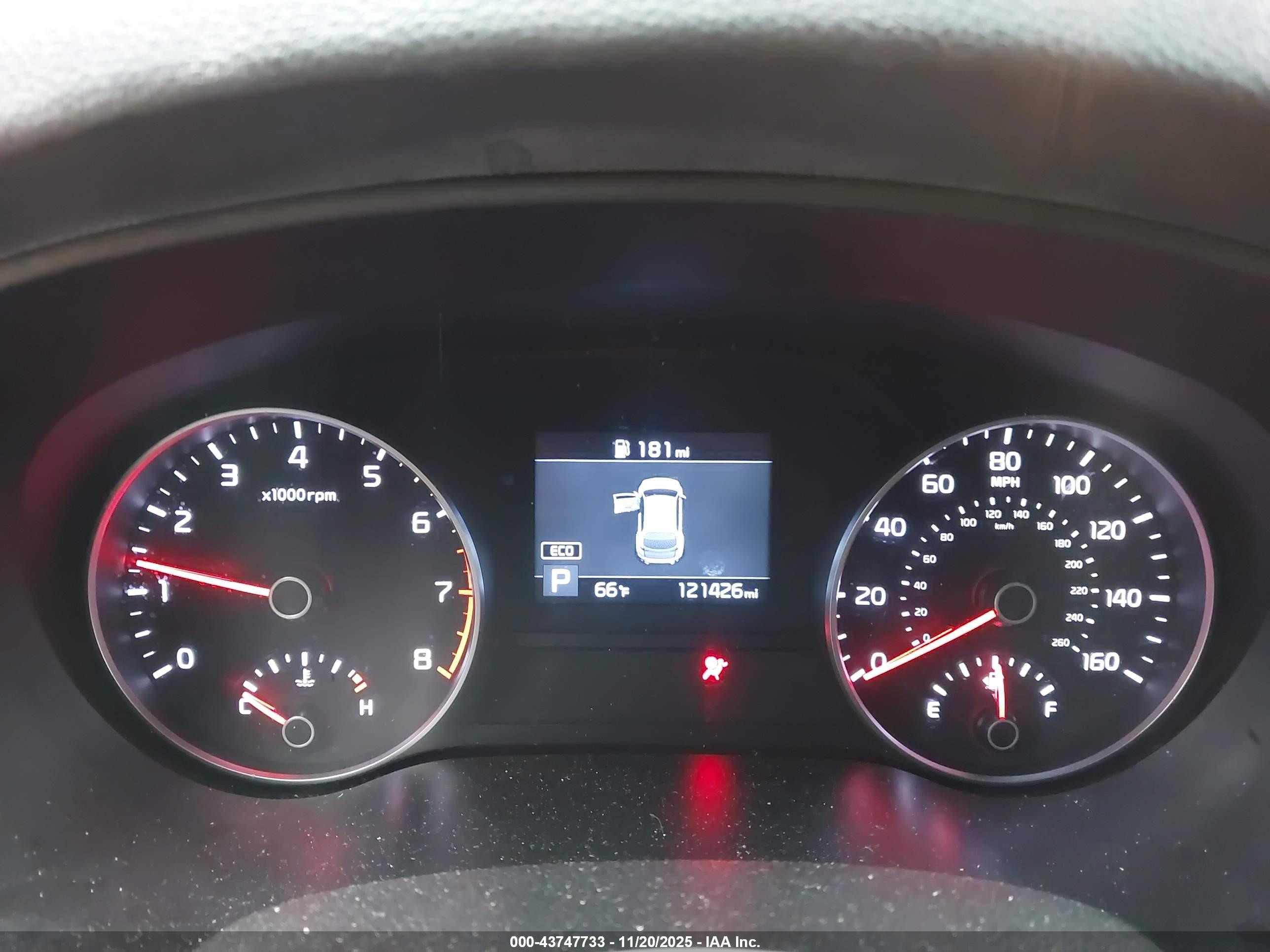 KIA SPORTAGE image 7