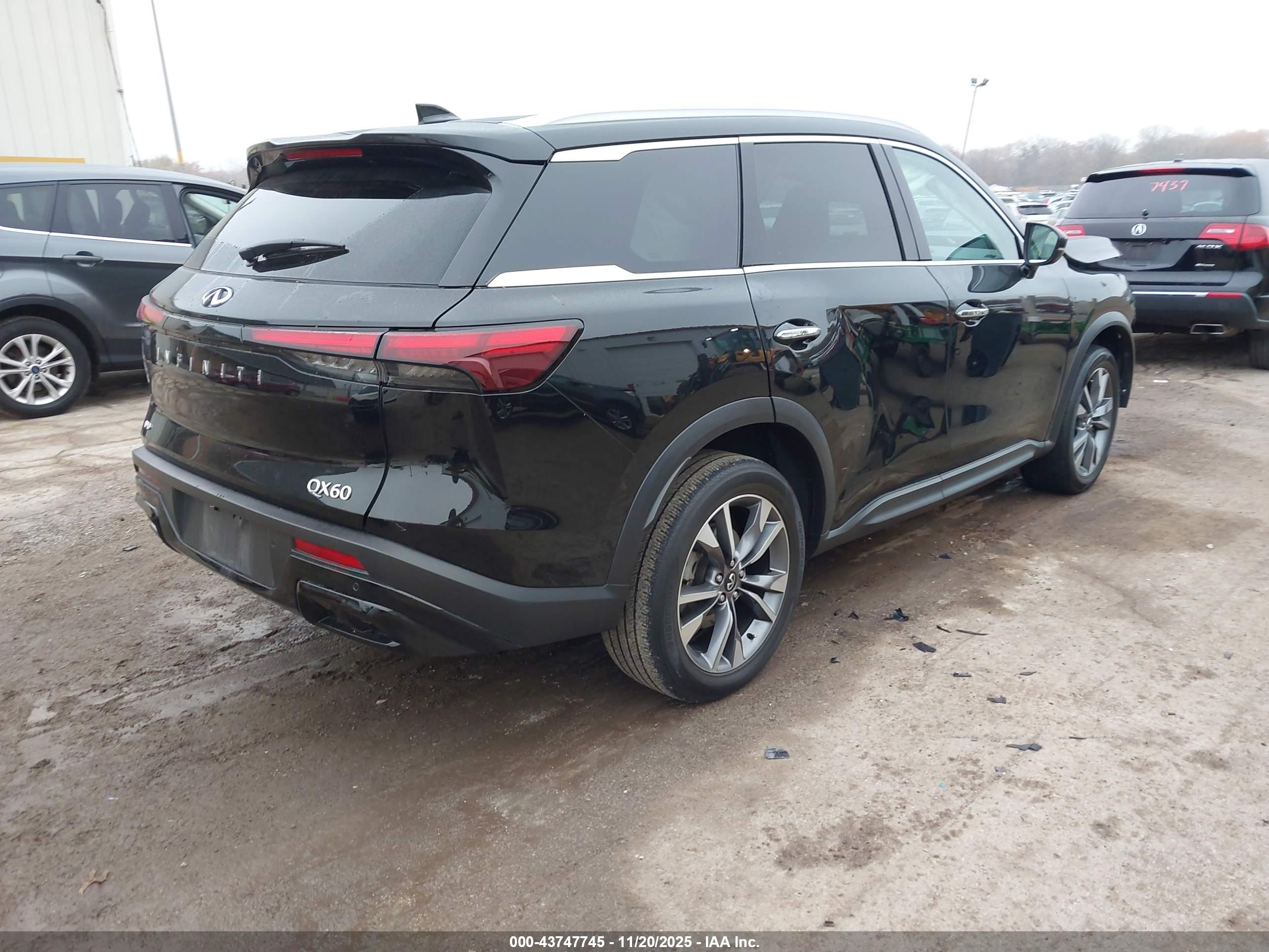INFINITI QX60 image 4