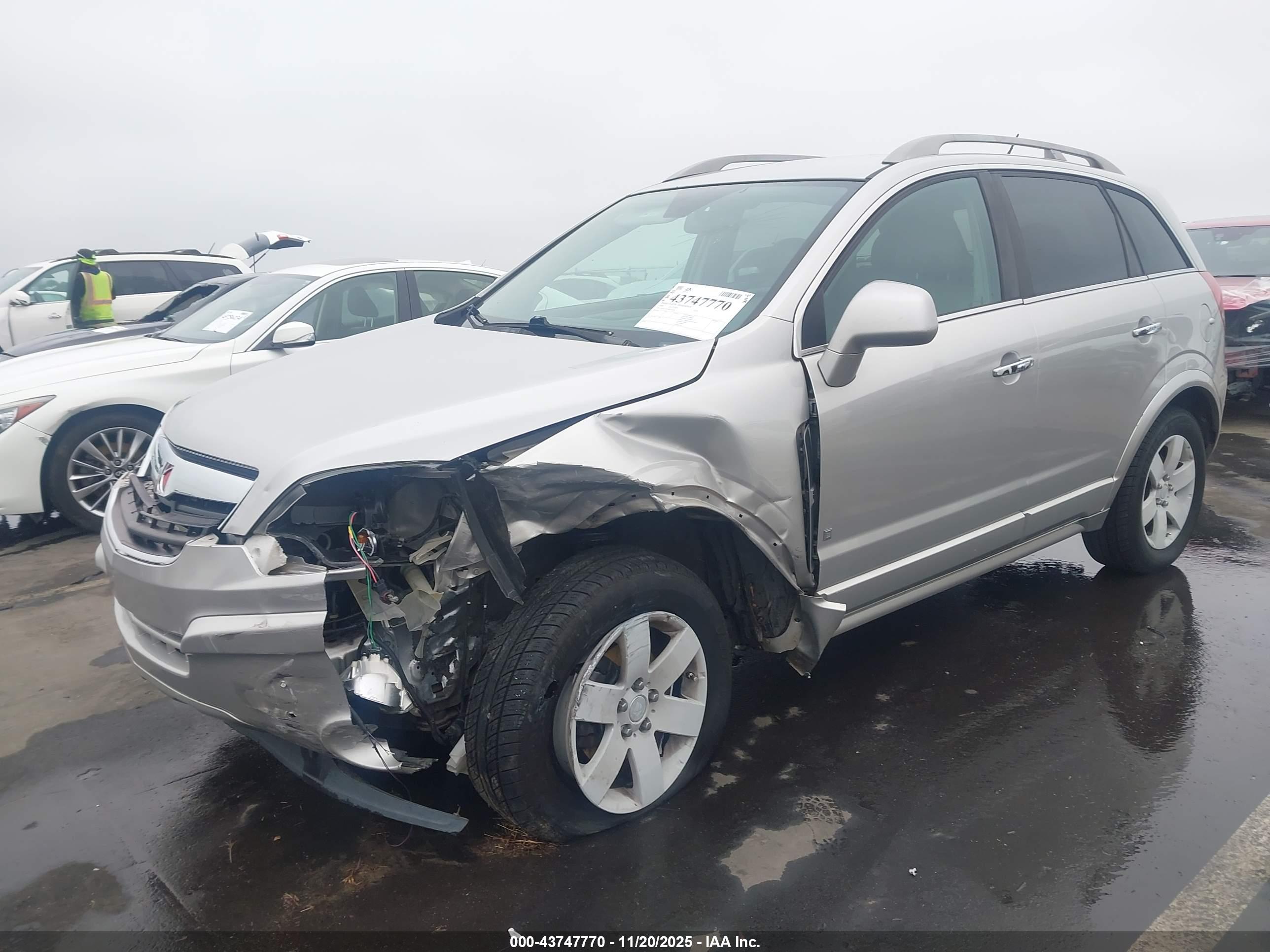 SATURN VUE image 2