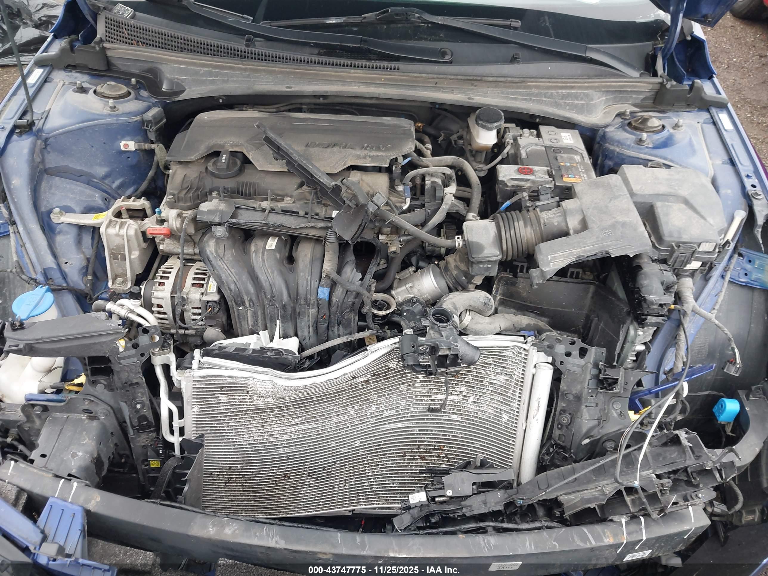 HYUNDAI ELANTRA image 10