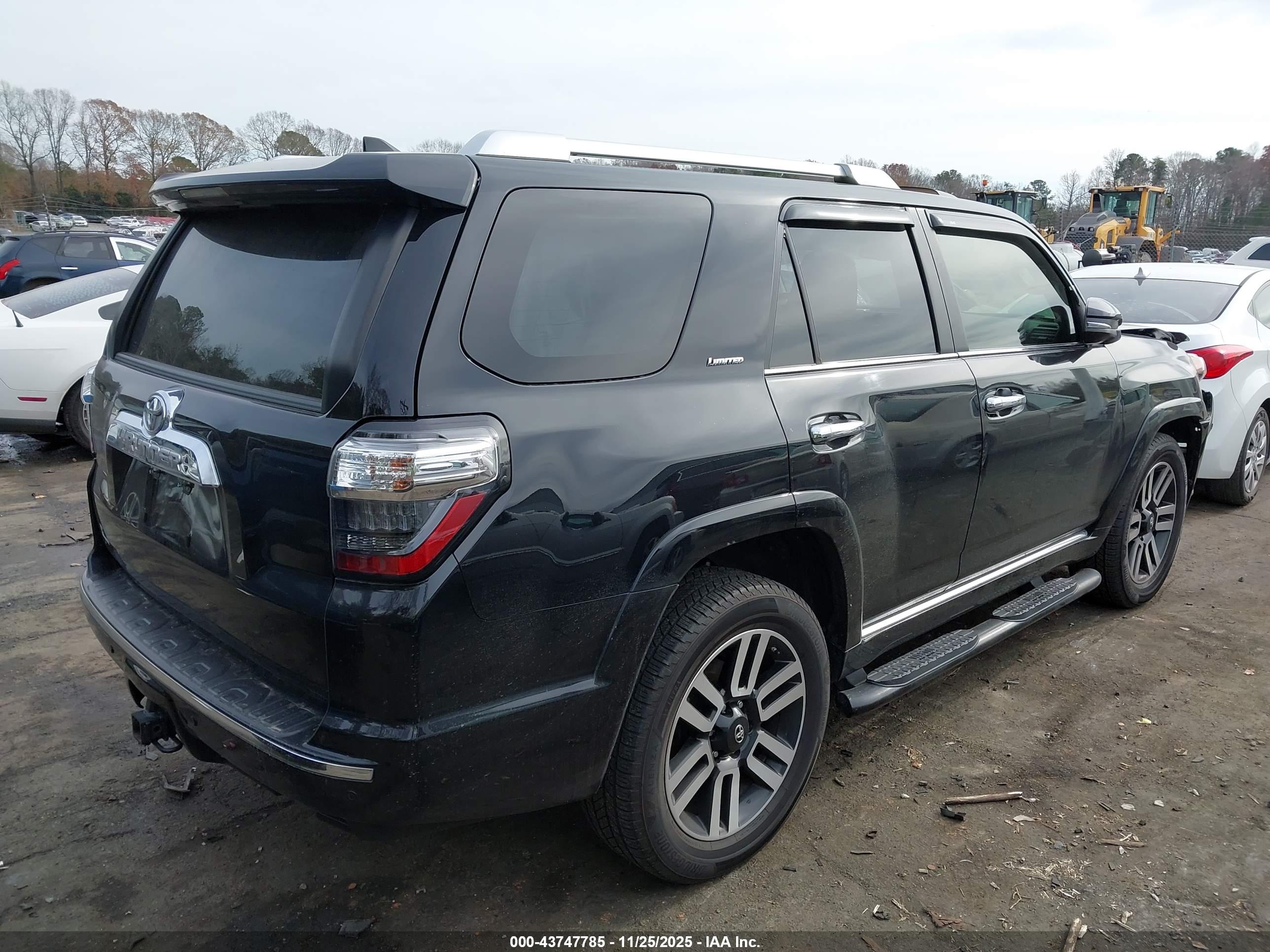 TOYOTA 4RUNNER image 4