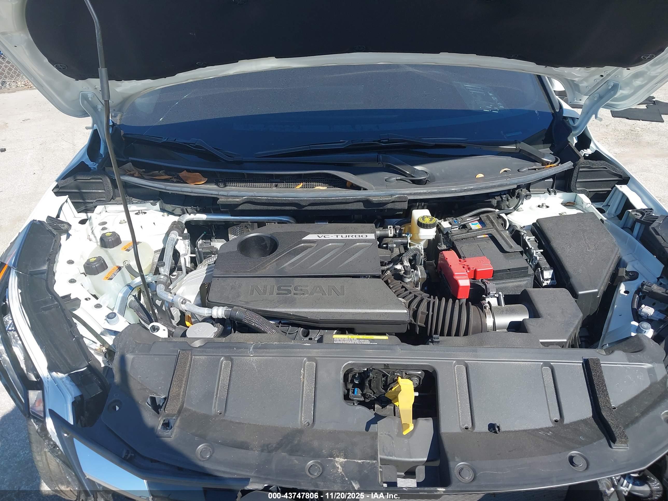 NISSAN ROGUE image 10