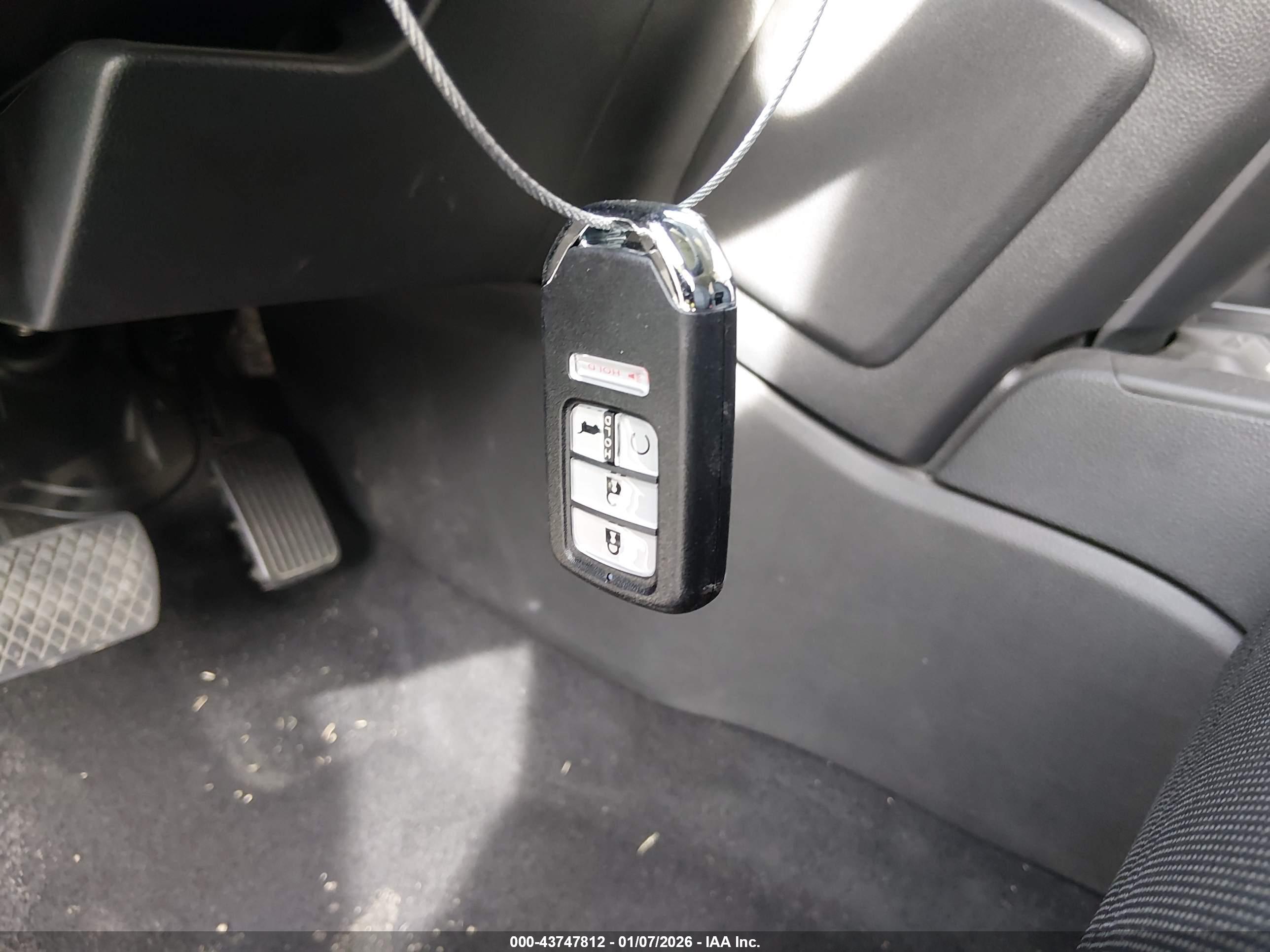 HONDA CR-V image 11