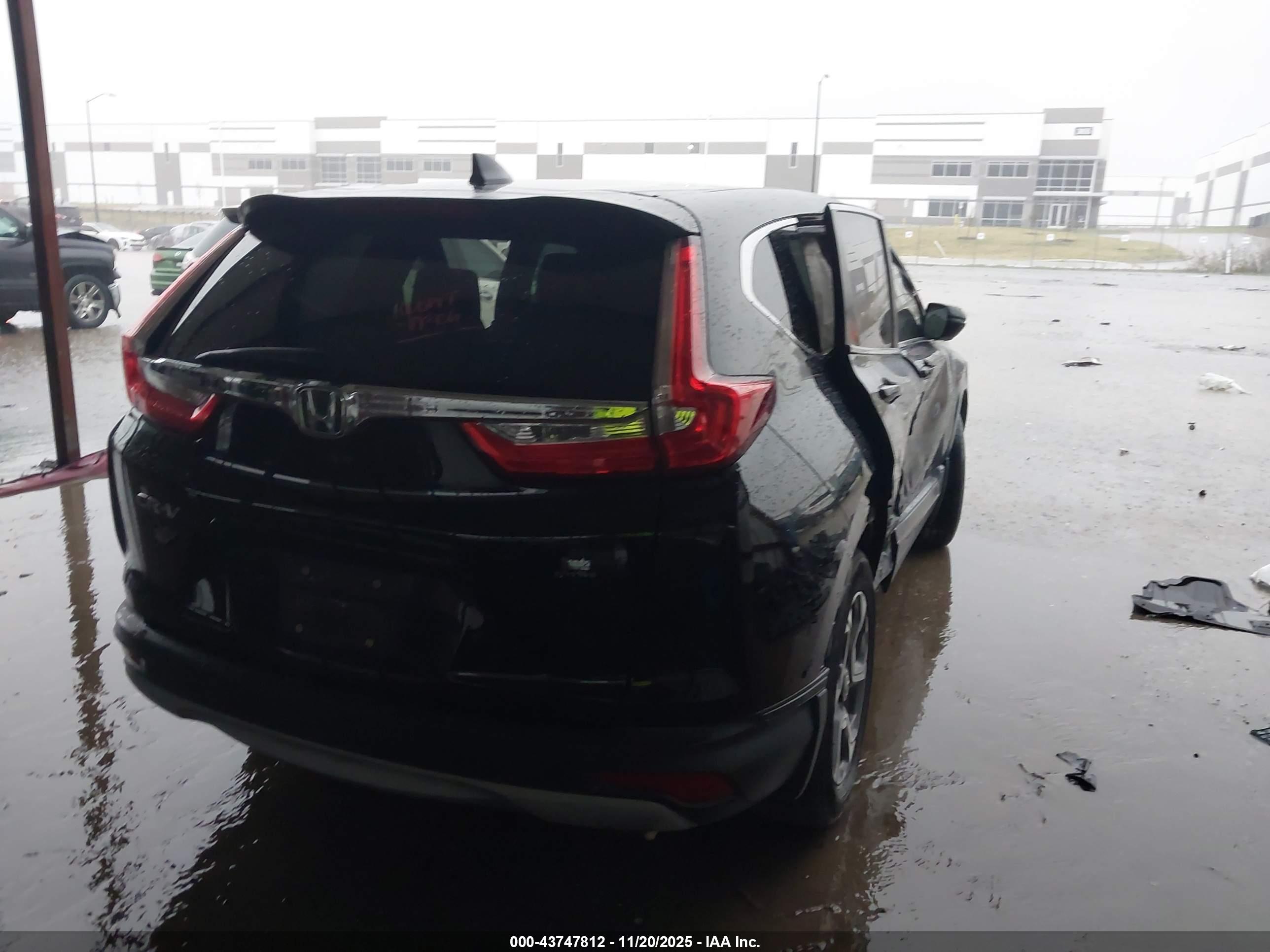 HONDA CR-V image 4