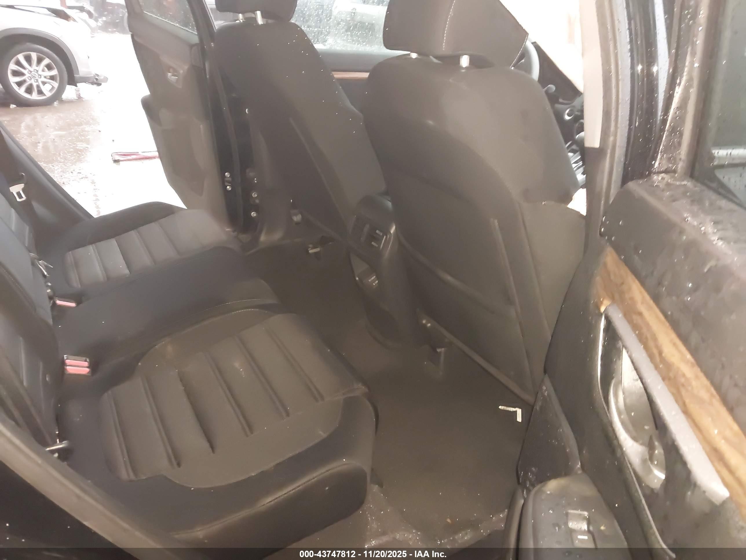HONDA CR-V image 8